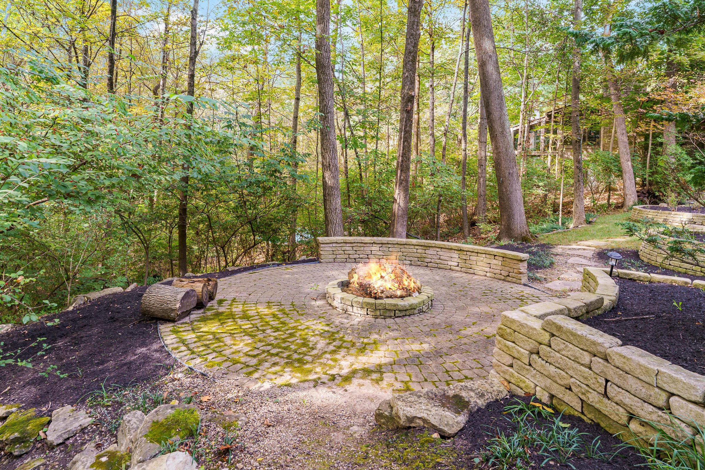 1037 Ravine Ridge Drive, Columbus