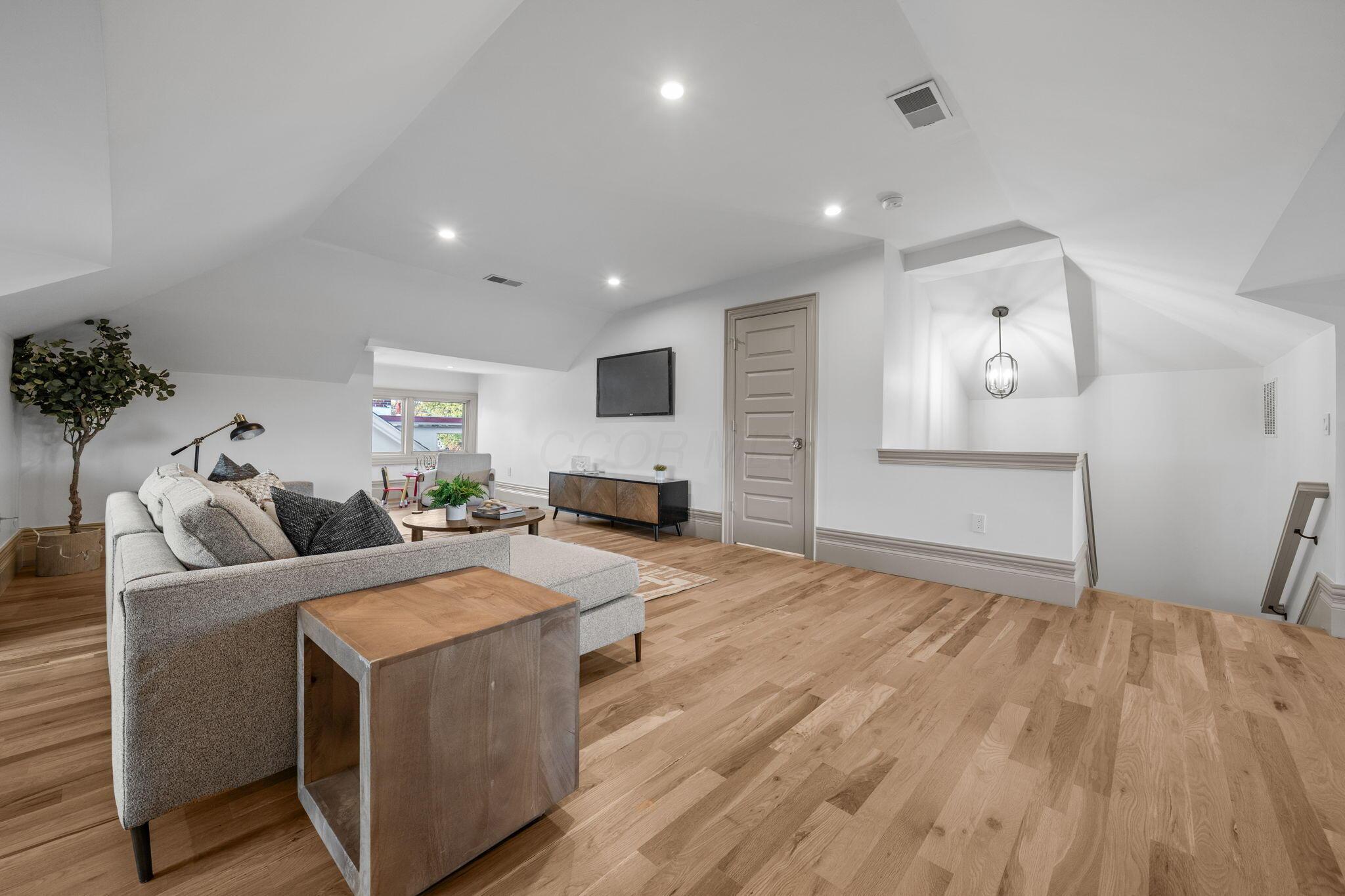 34 Woodland Avenue, Columbus