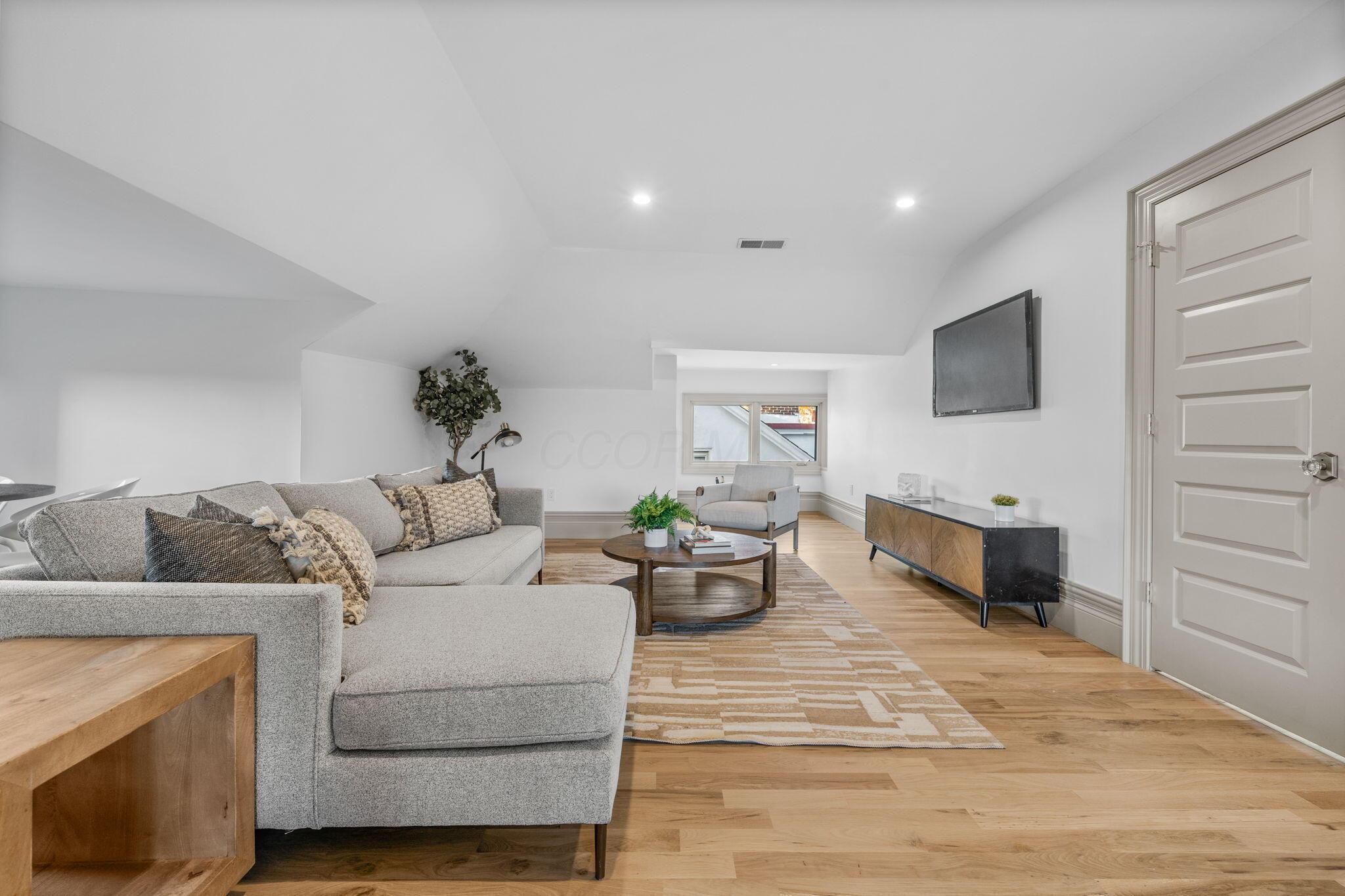 34 Woodland Avenue, Columbus