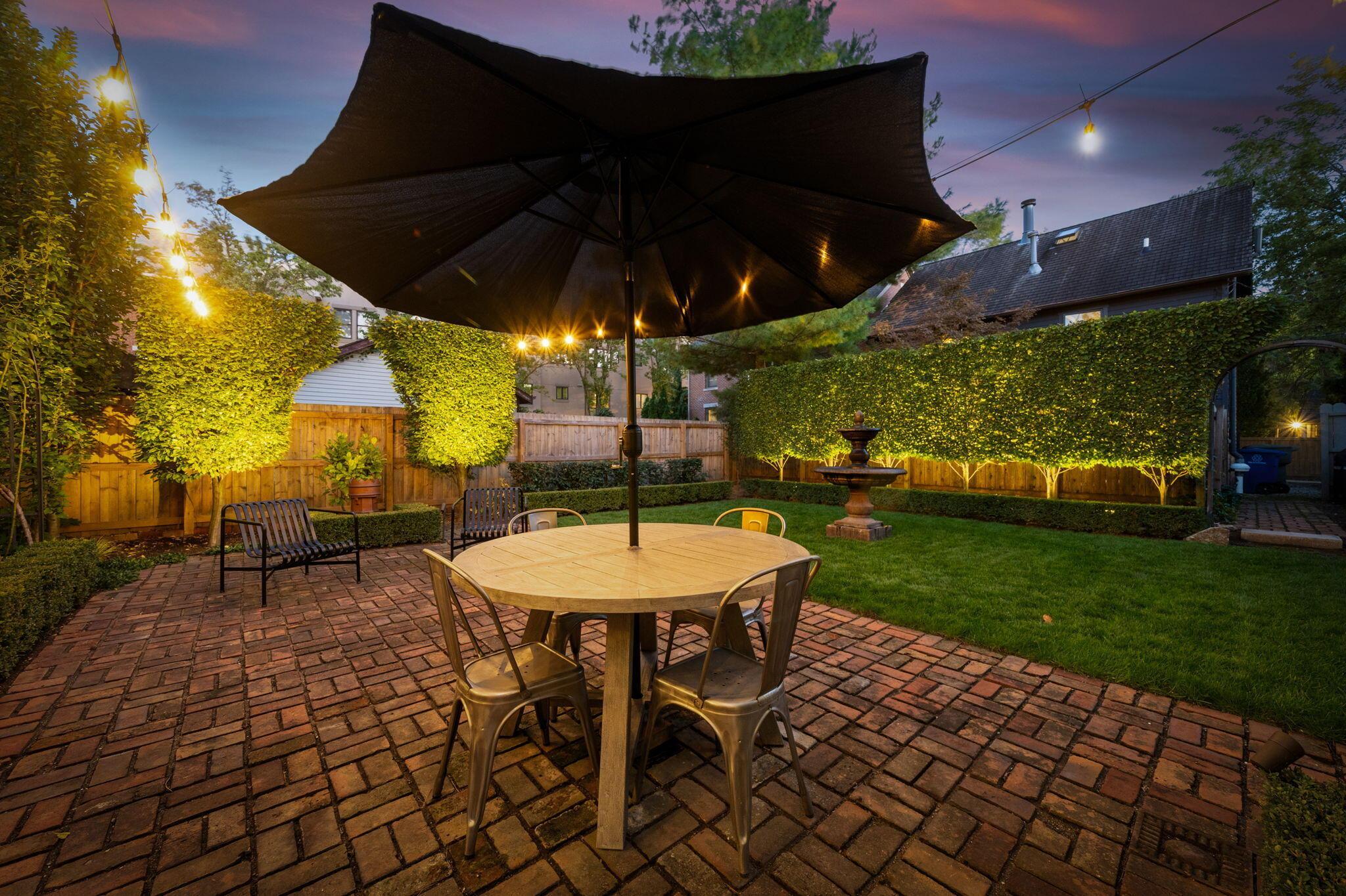 307 E Sycamore Street