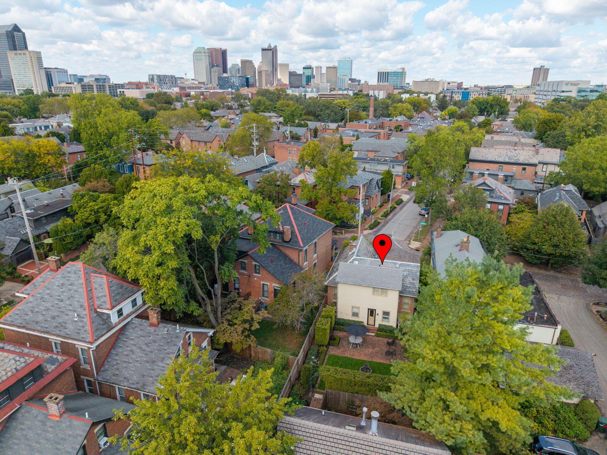 307 E Sycamore Street