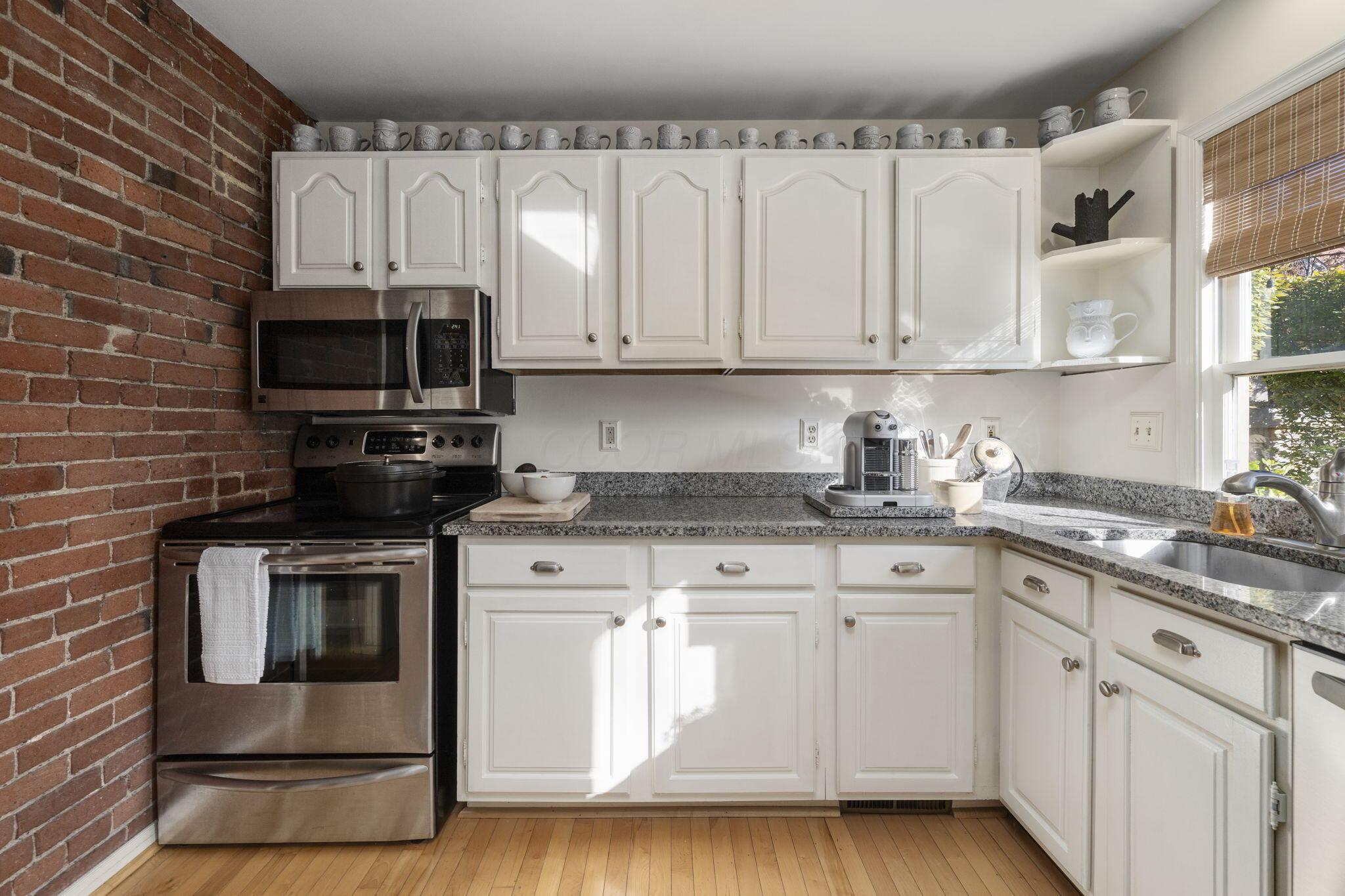 307 E Sycamore Street