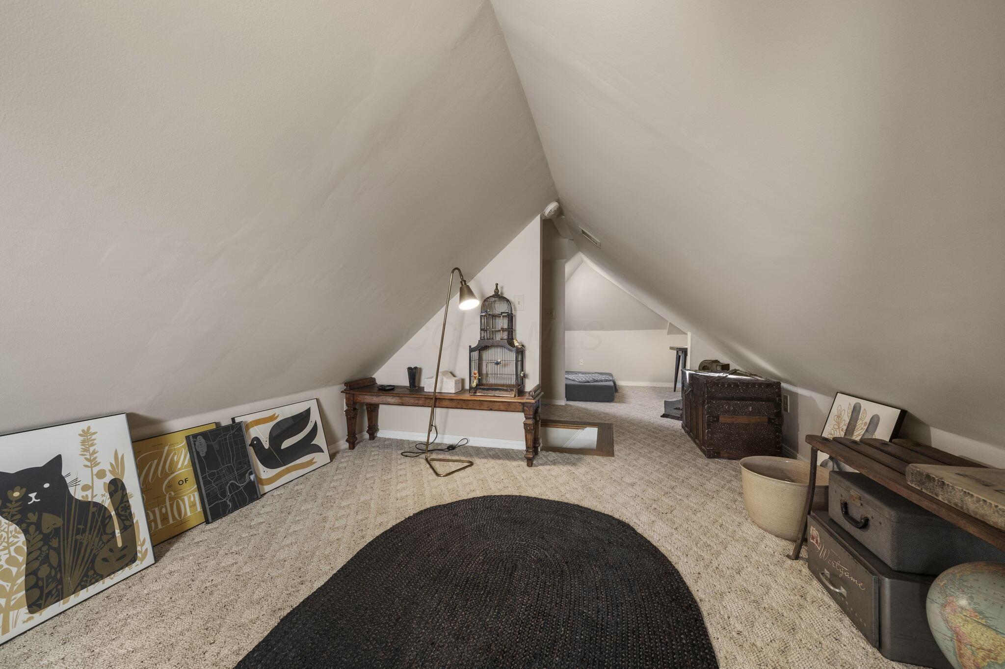 307 E Sycamore Street