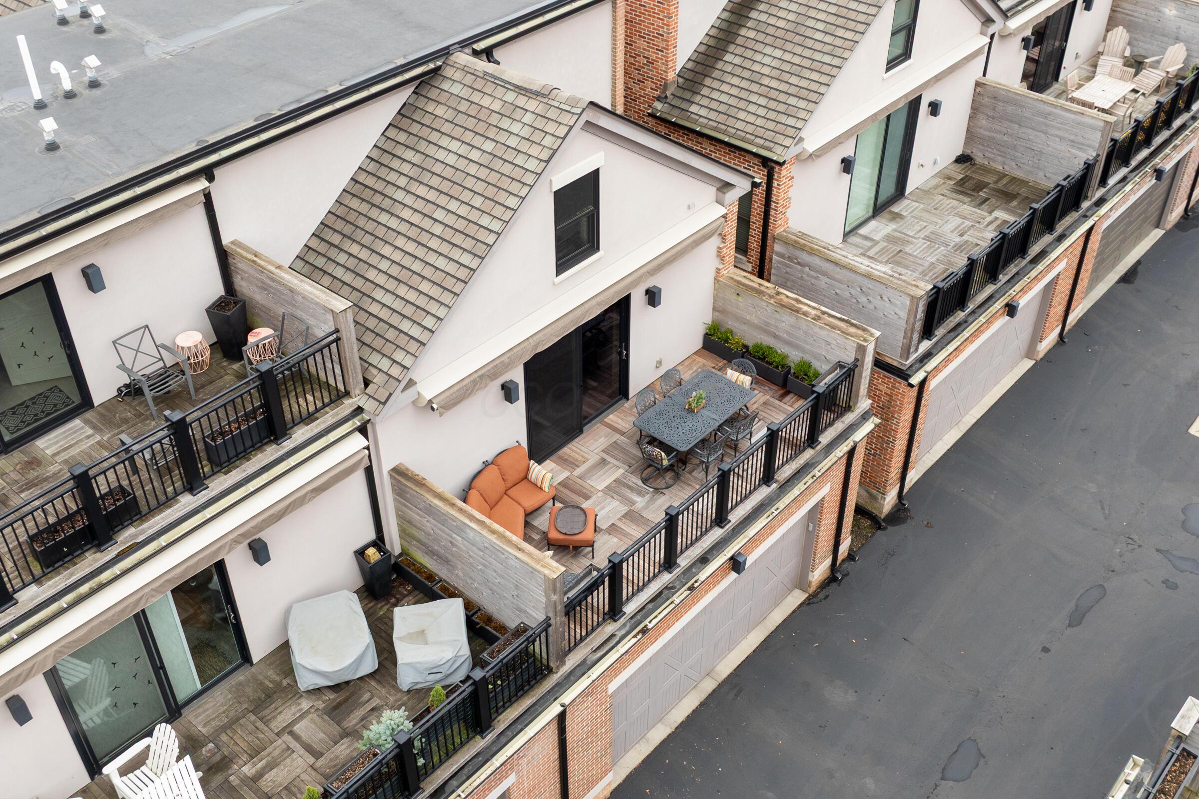 639 S Grant Avenue, 16 16