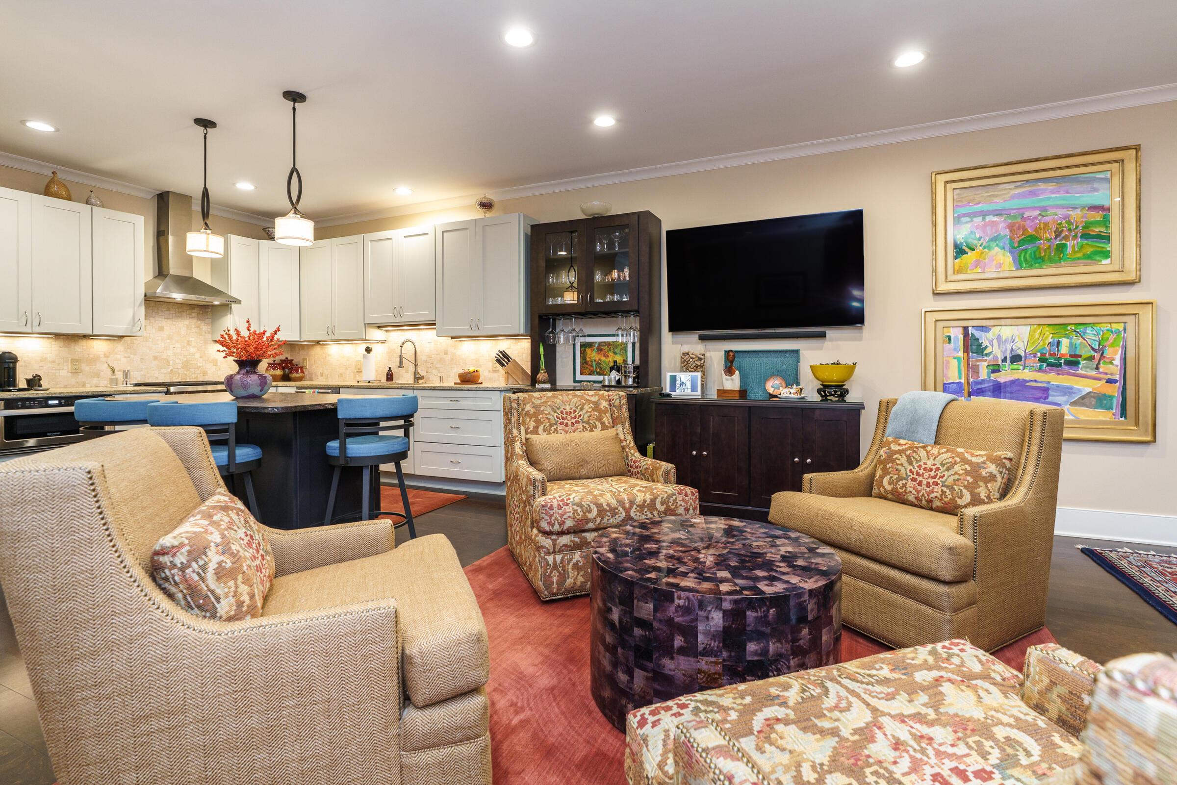 639 S Grant Avenue, 16 16