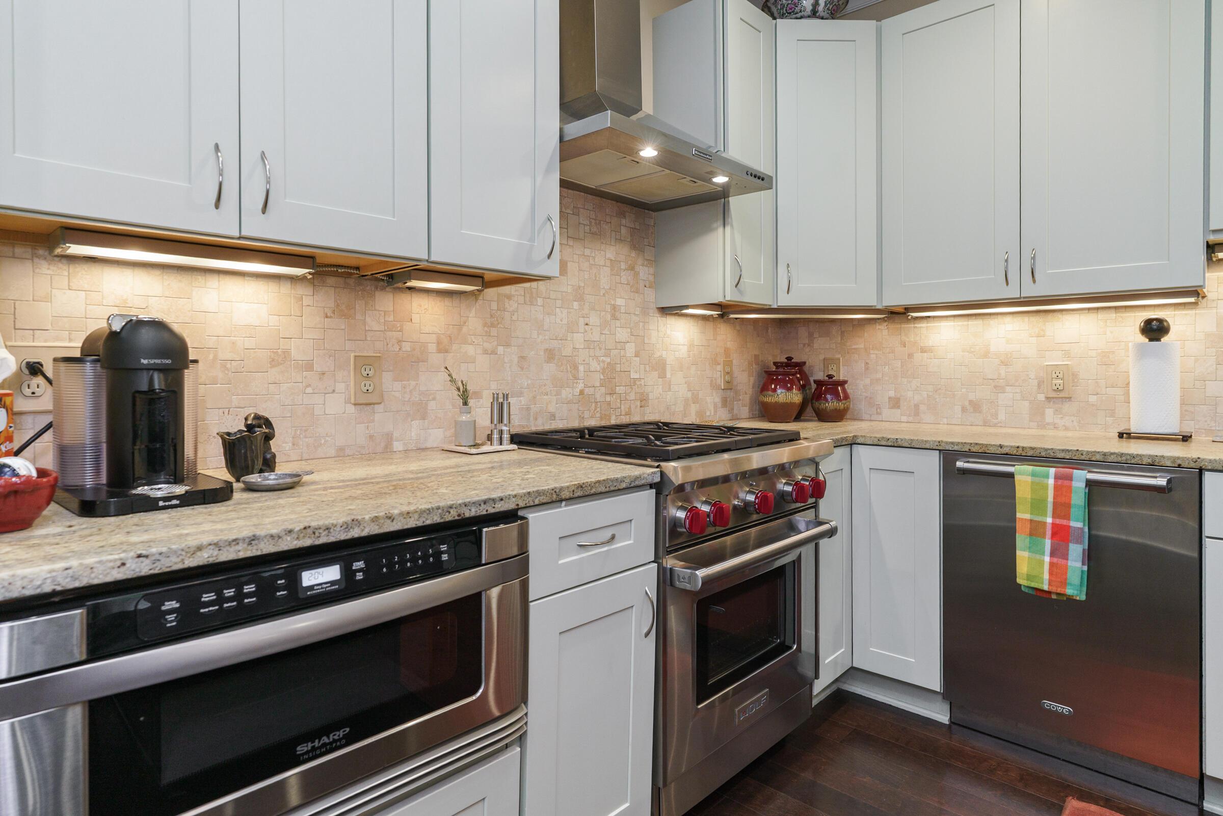 639 S Grant Avenue, 16 16