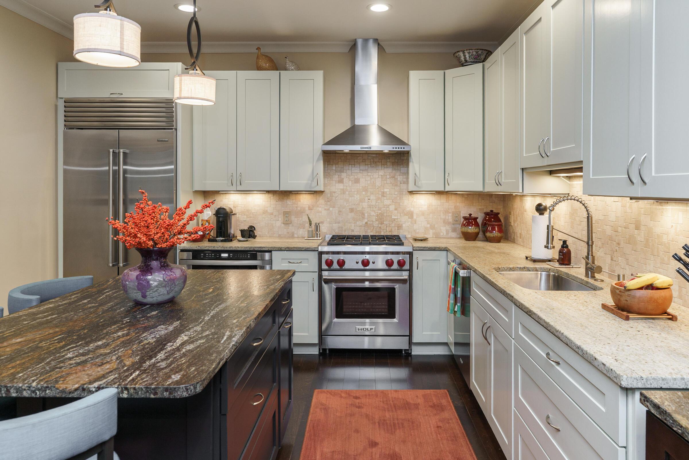 639 S Grant Avenue, 16 16