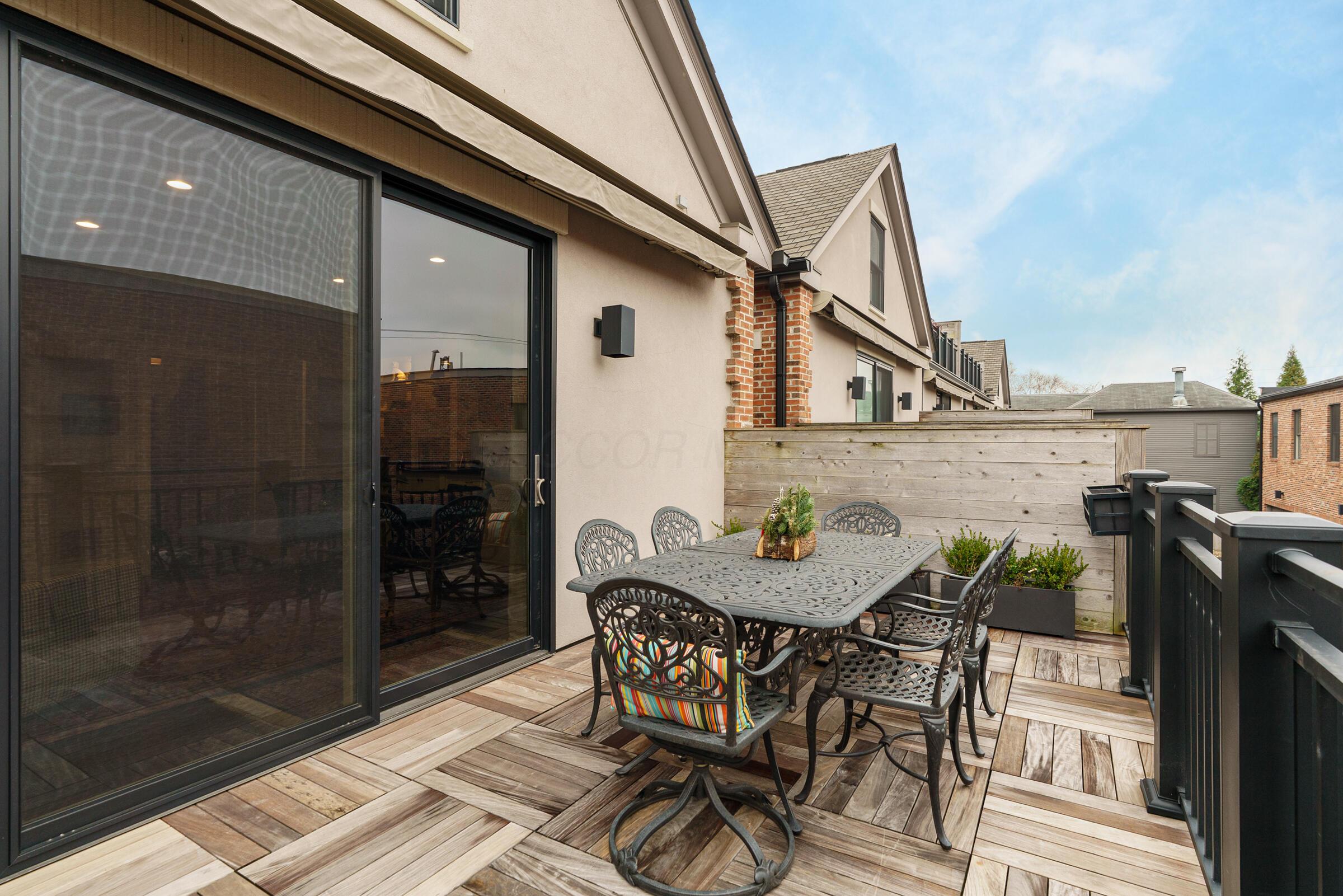 639 S Grant Avenue, 16 16