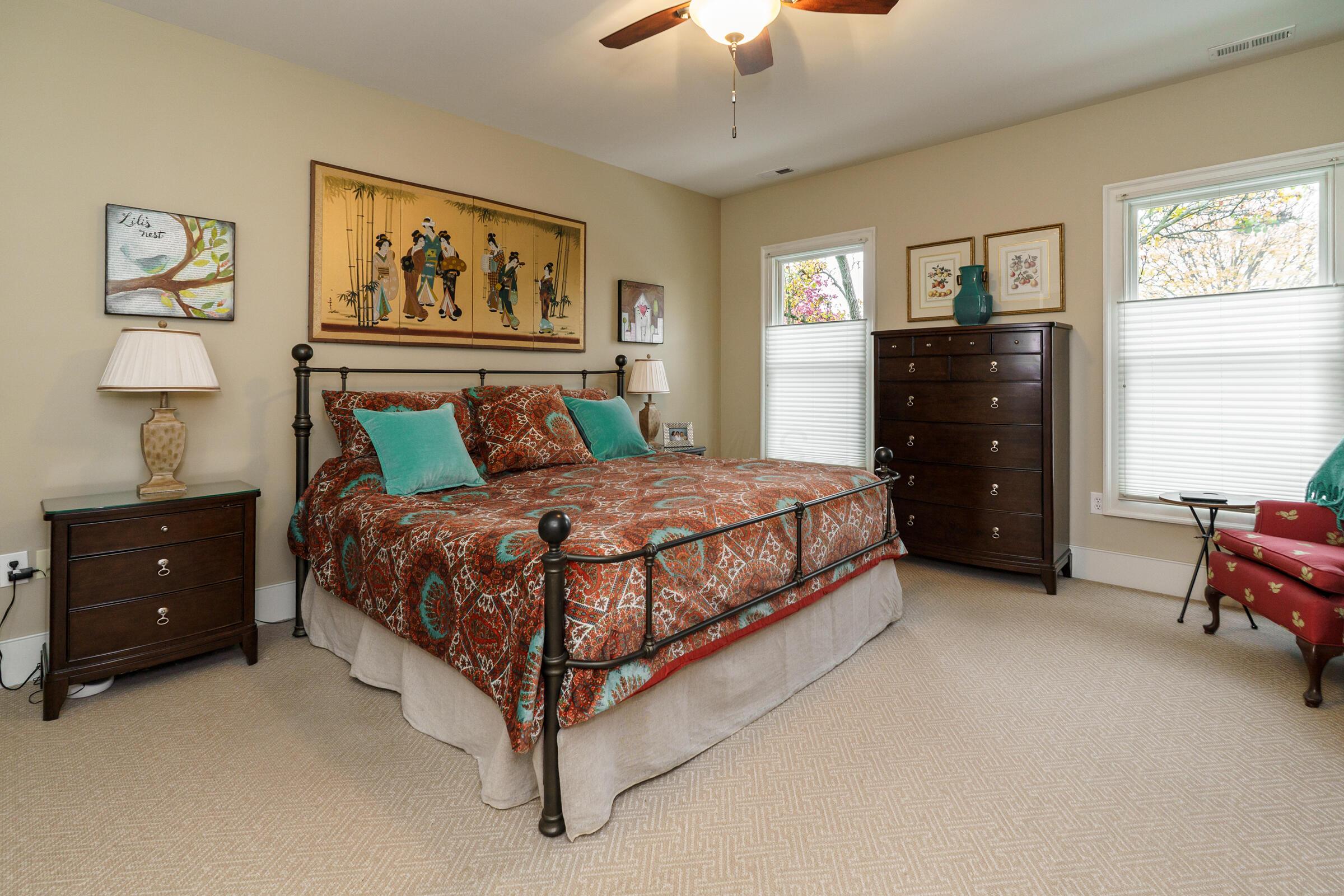 639 S Grant Avenue, 16 16