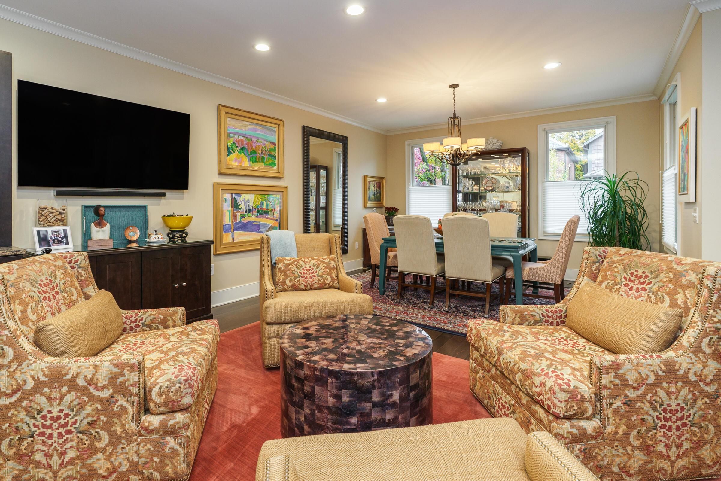 639 S Grant Avenue, 16 16