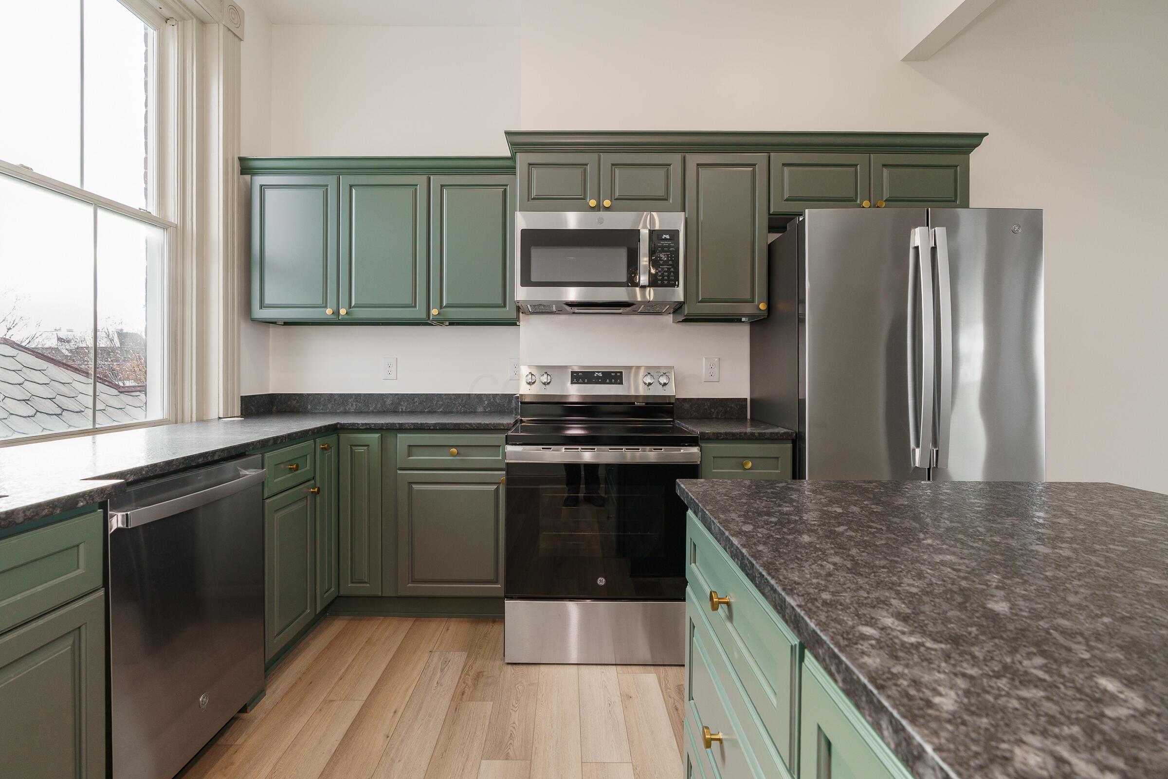 828 City Park Avenue