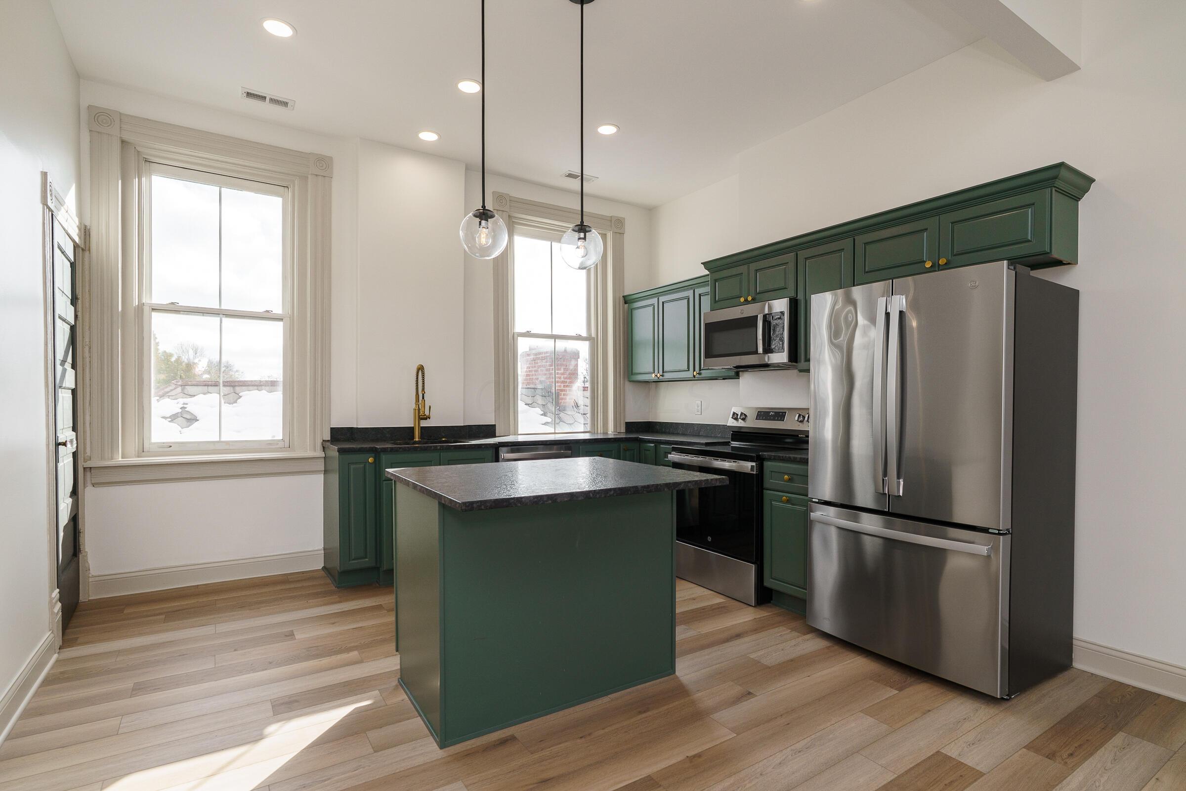 828 City Park Avenue