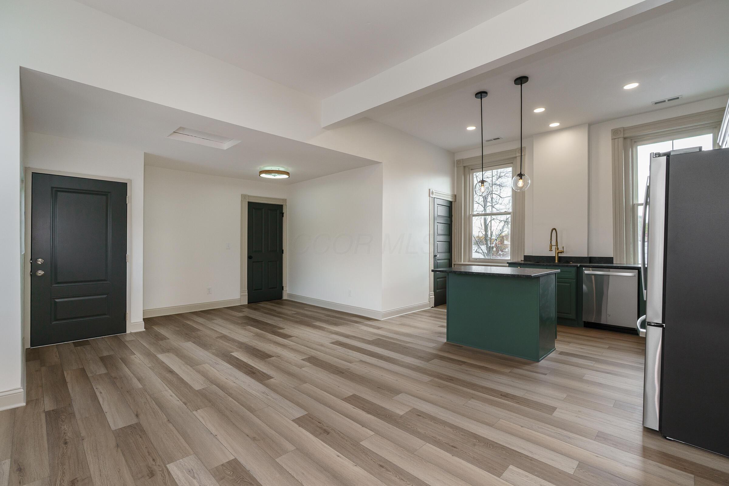 828 City Park Avenue