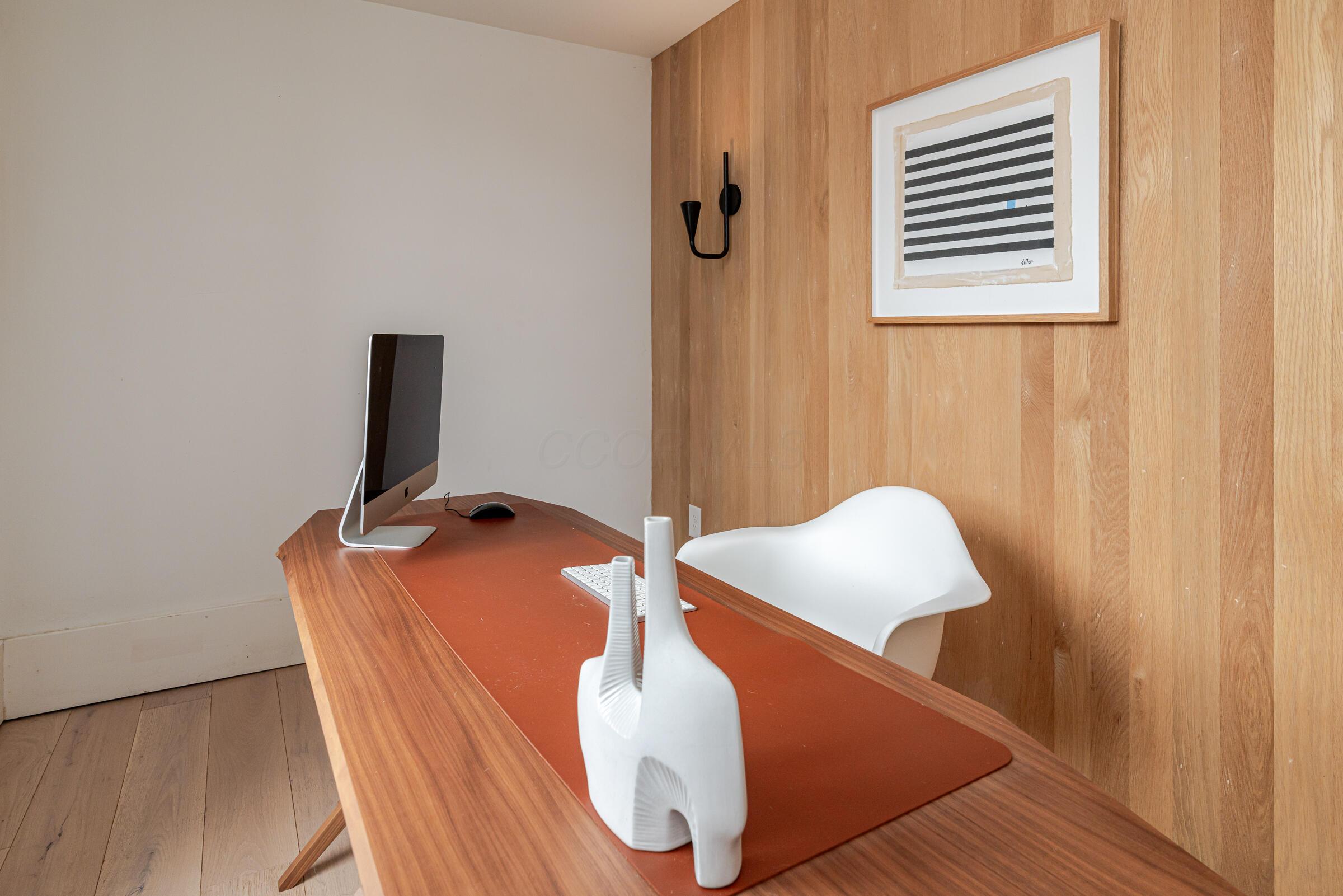 186 E Sycamore Street