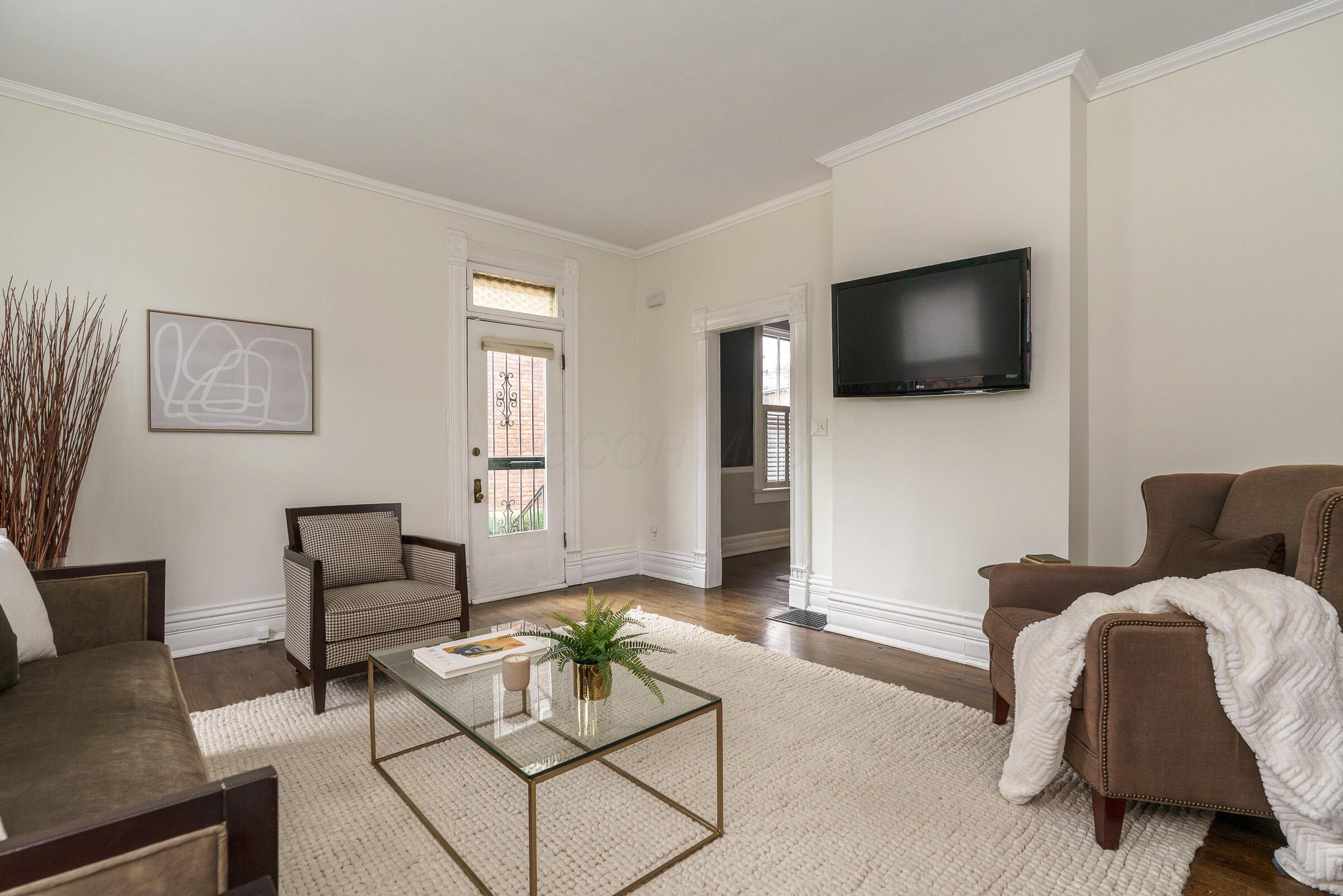 831 S Lazelle Street