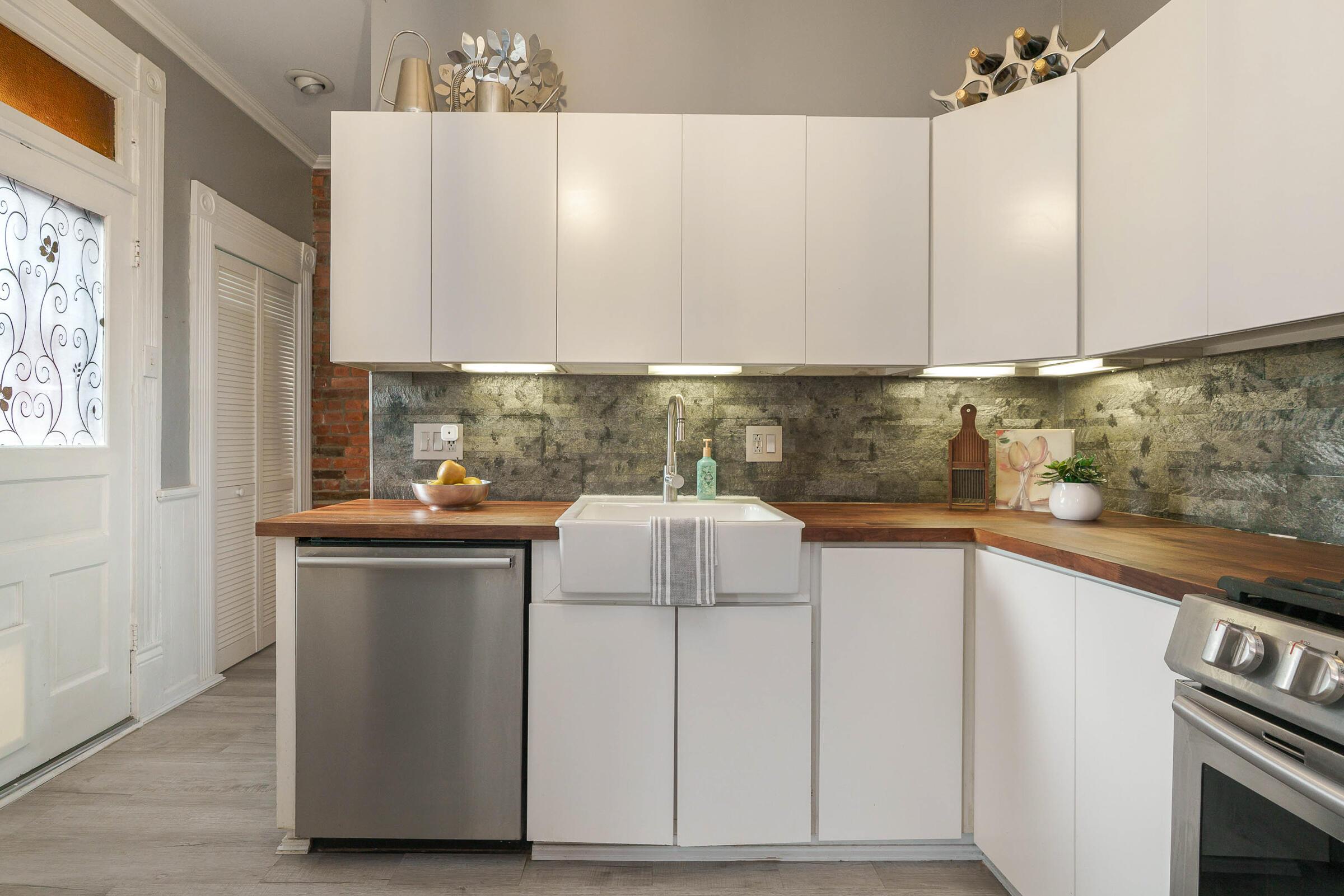 831 S Lazelle Street