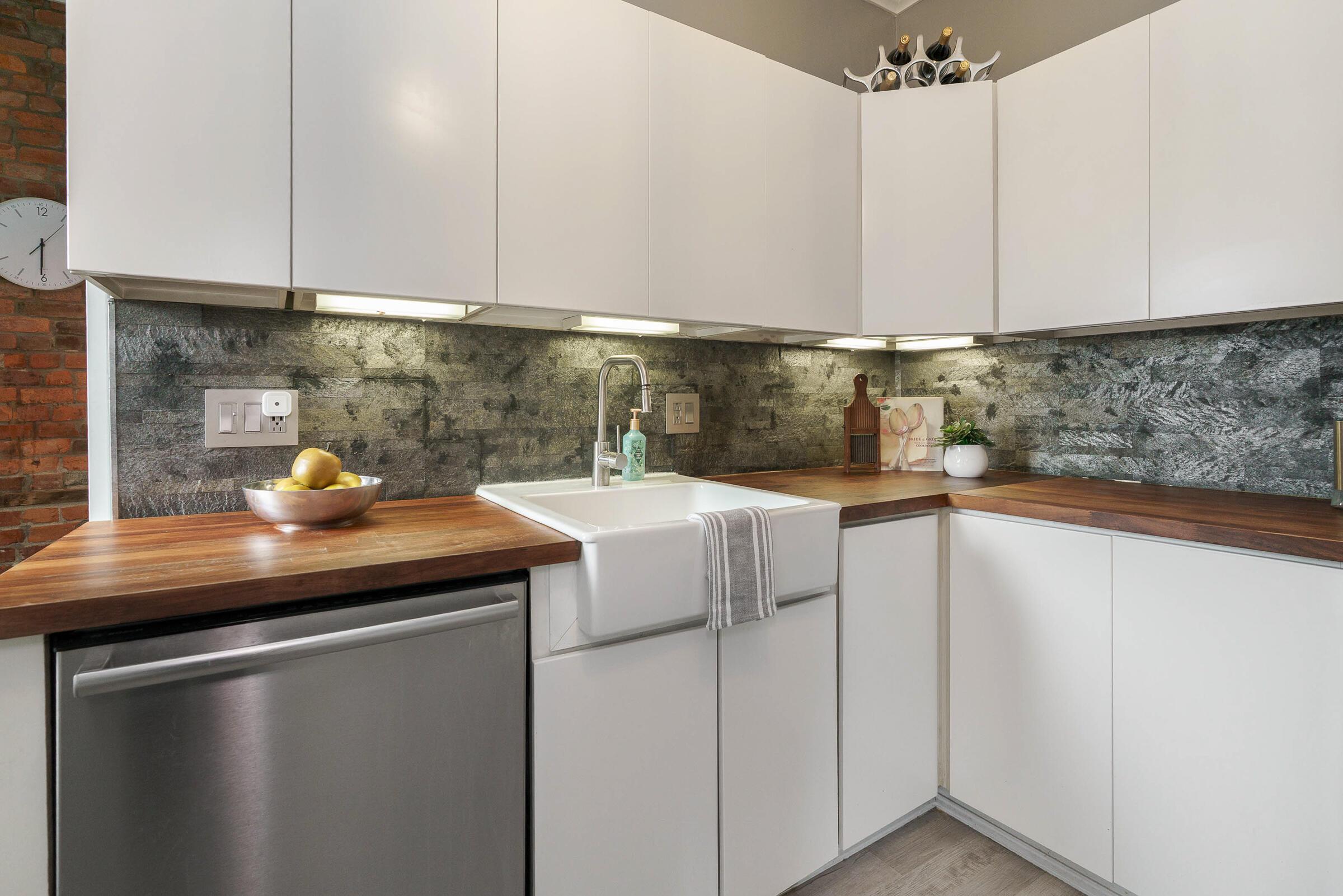 831 S Lazelle Street