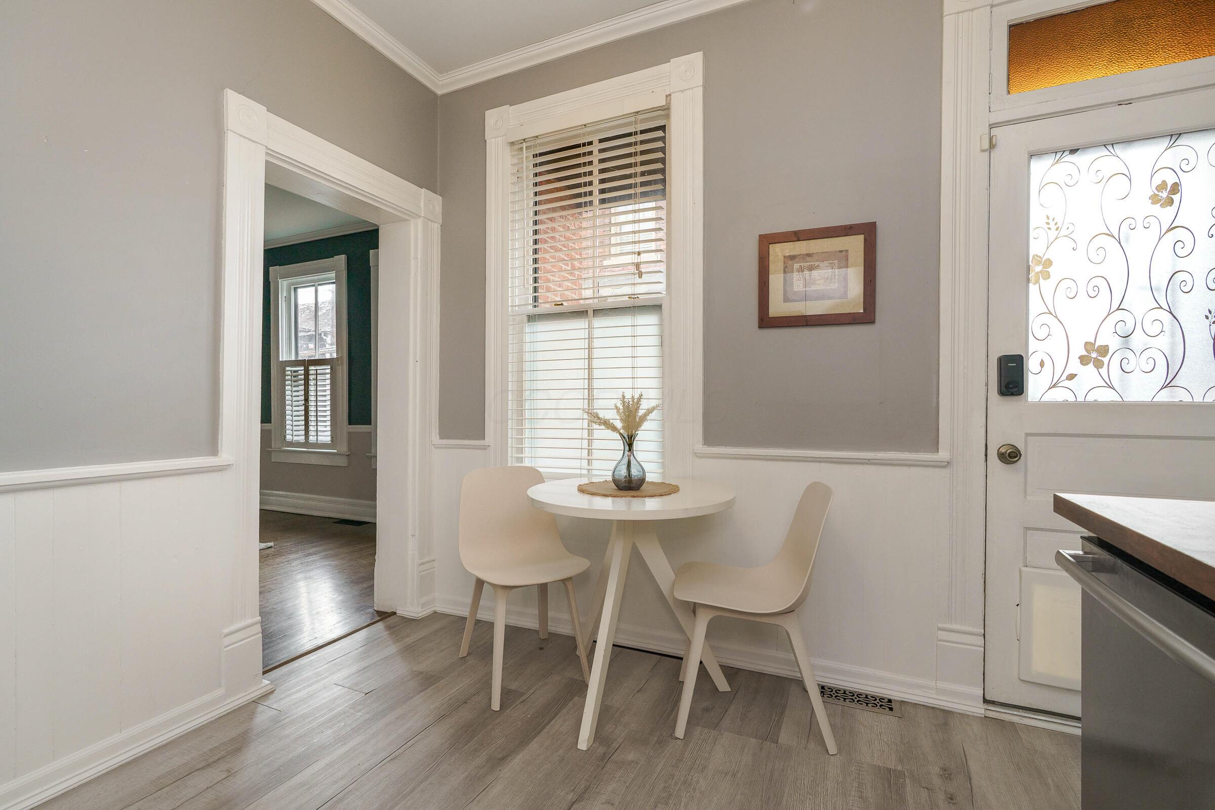 831 S Lazelle Street