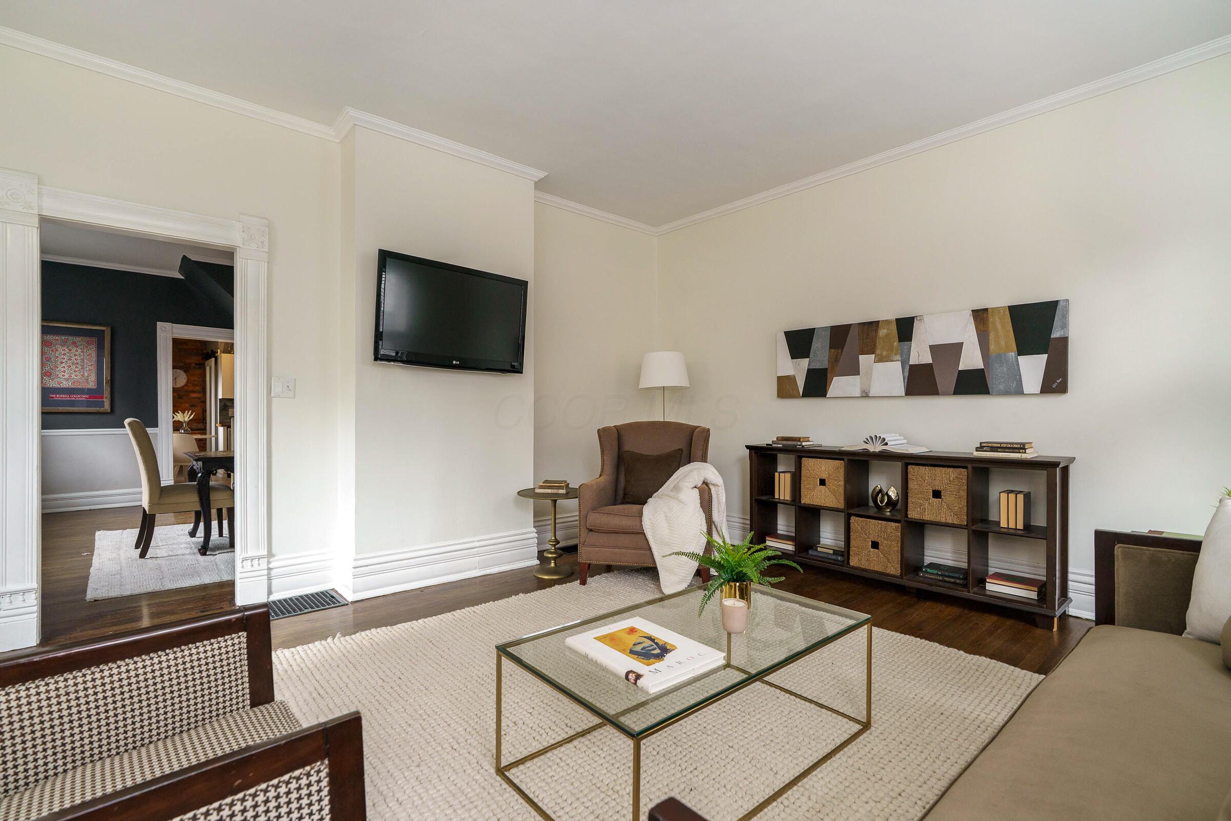 831 S Lazelle Street