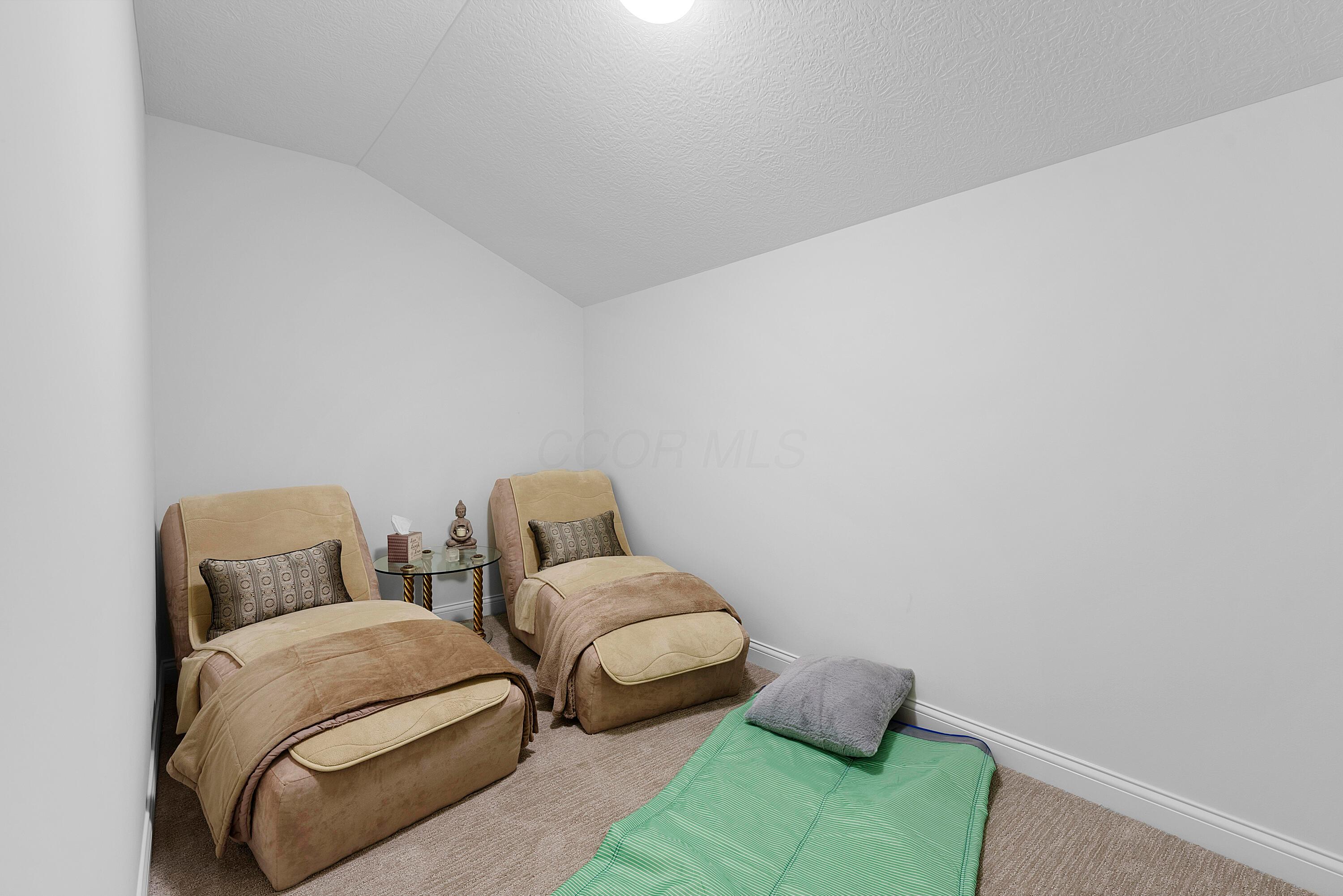 5502 Colling Drive, 19