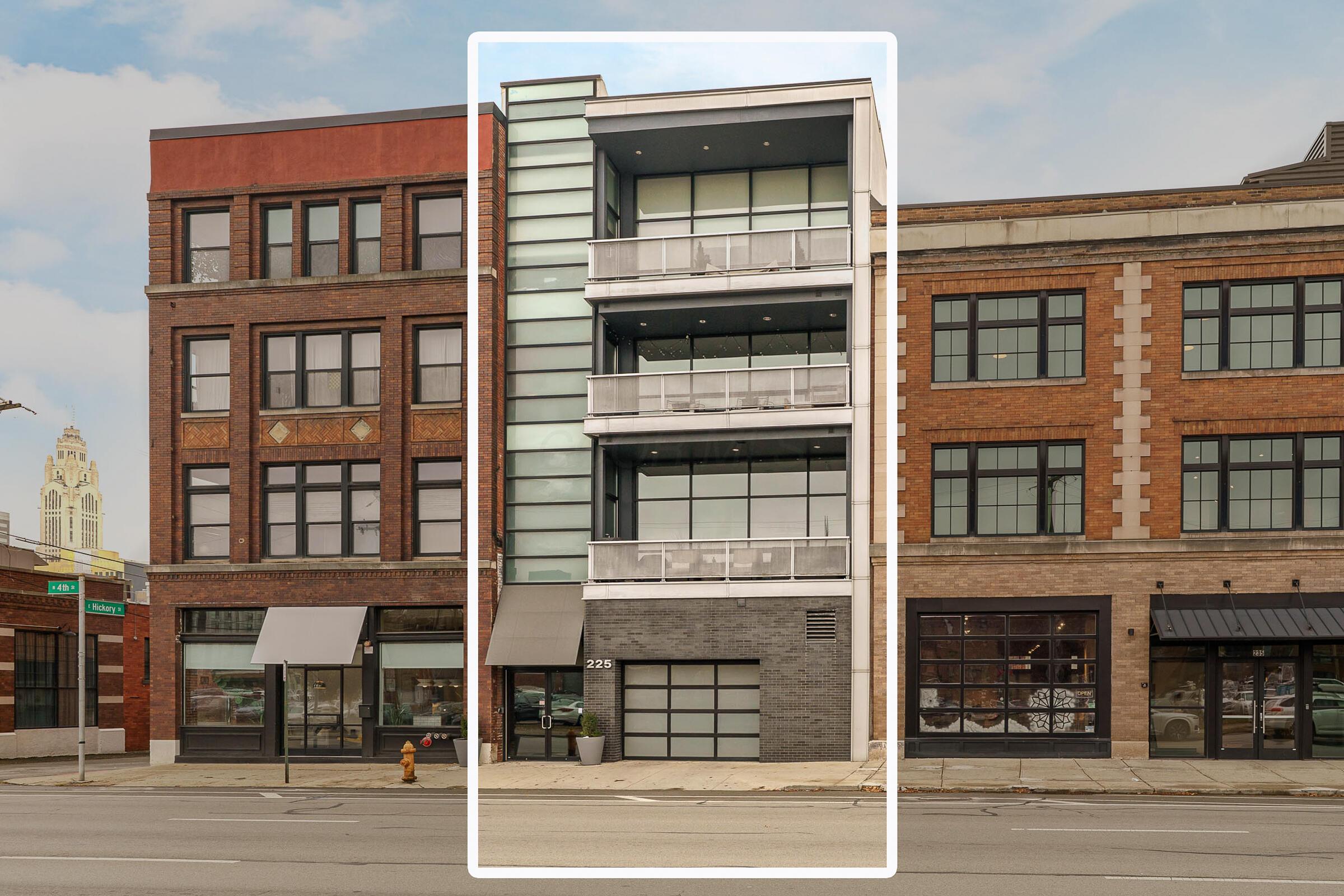 225 N 4th Street, 301