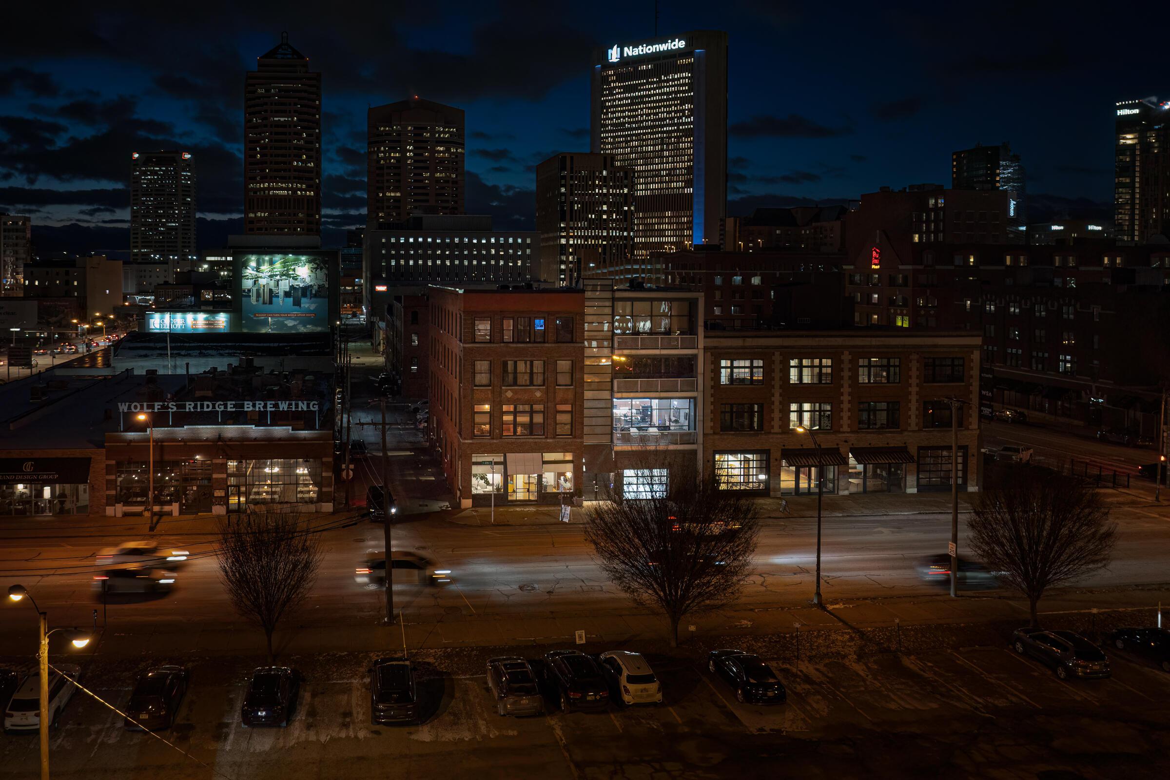 225 N 4th Street, 301