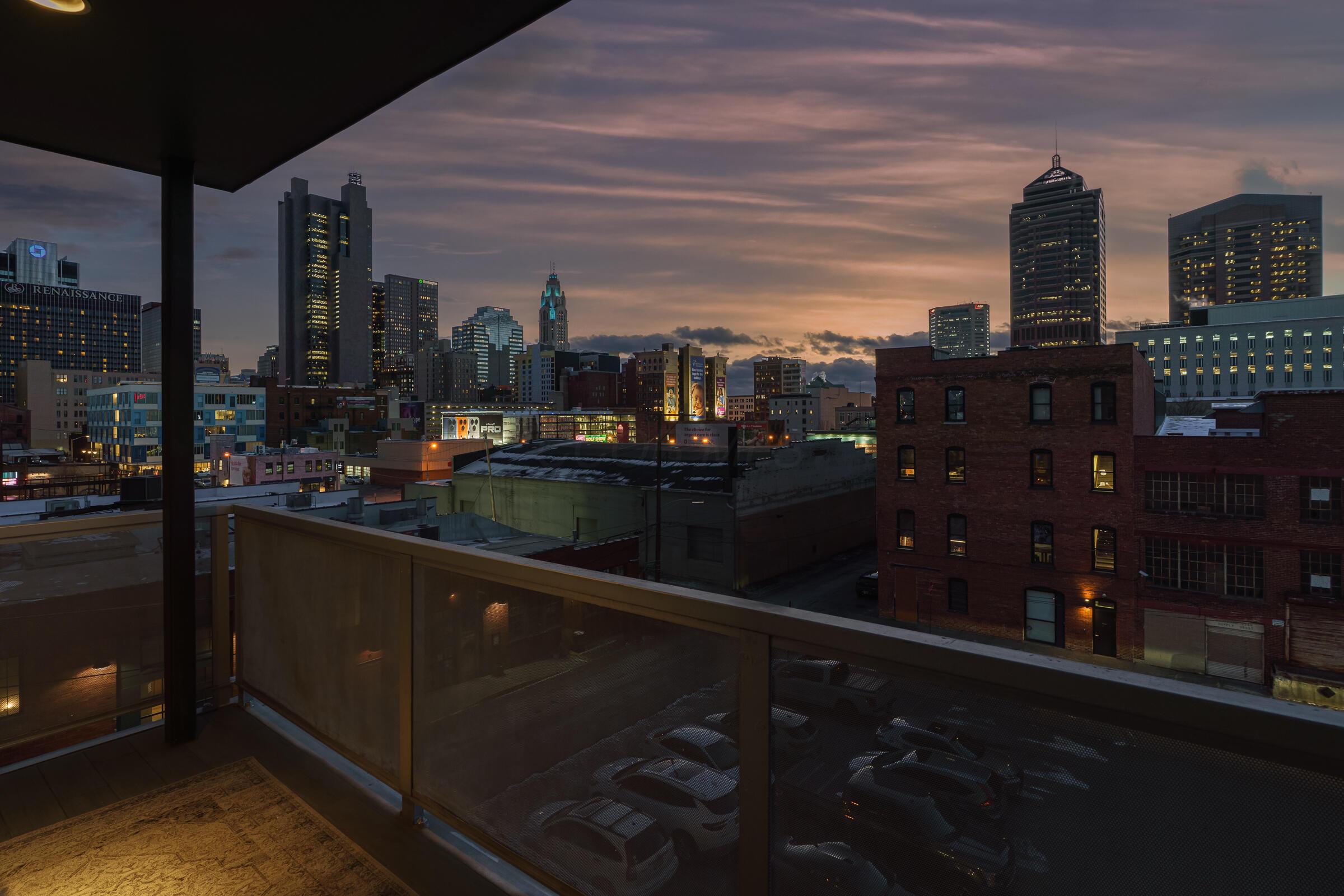 225 N 4th Street, 301