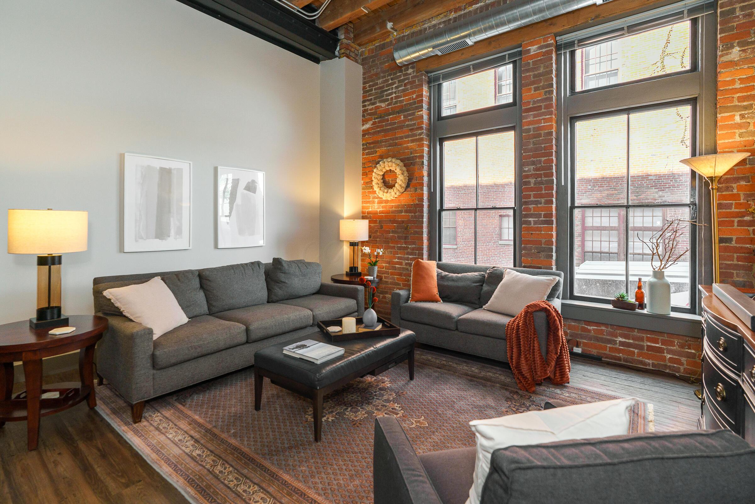 570 S Front Street, 104