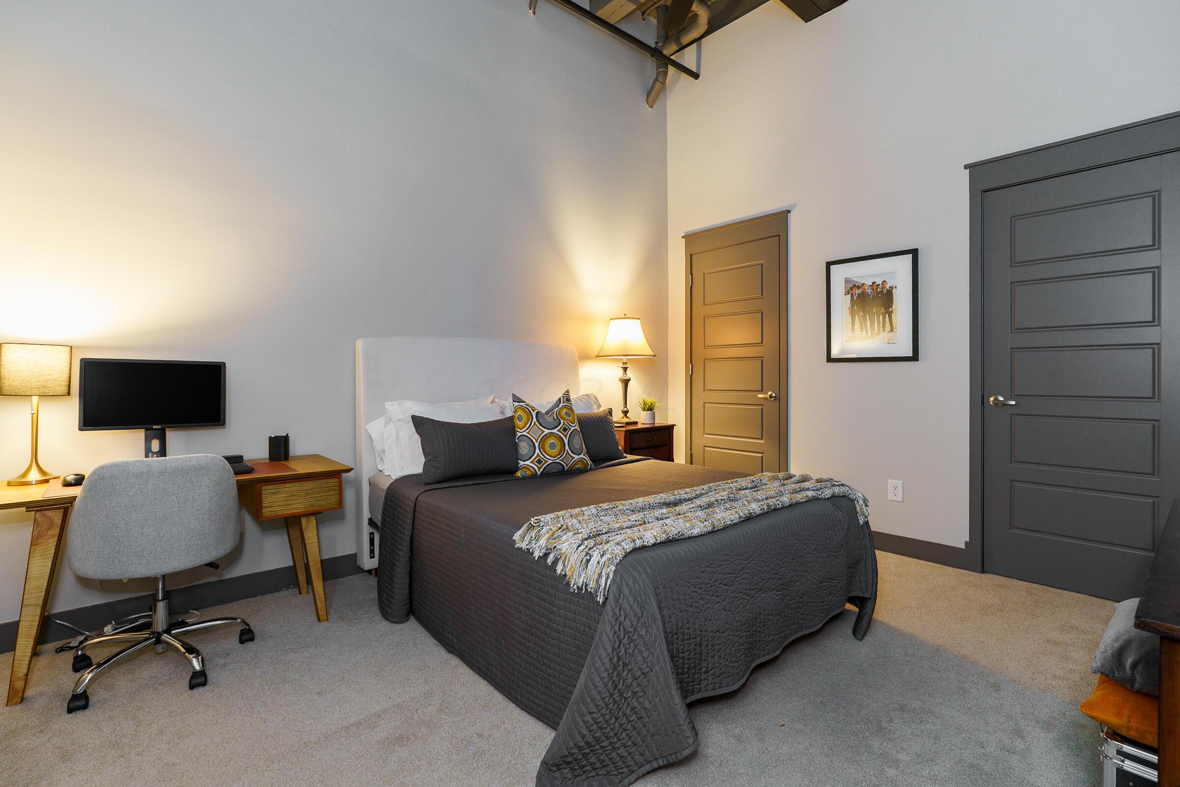 570 S Front Street, 104