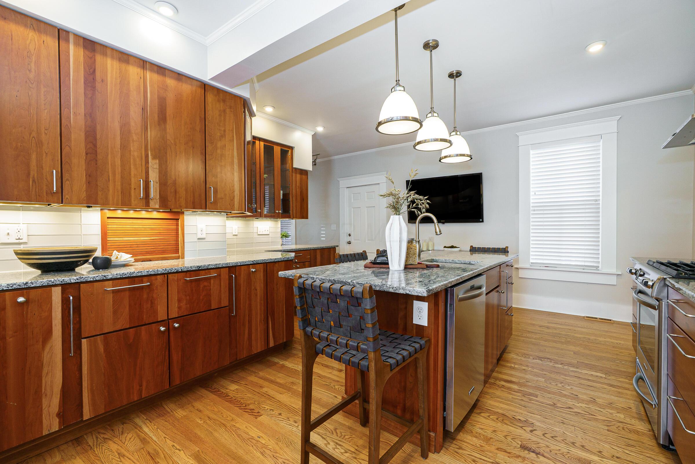 243 E Whittier Street