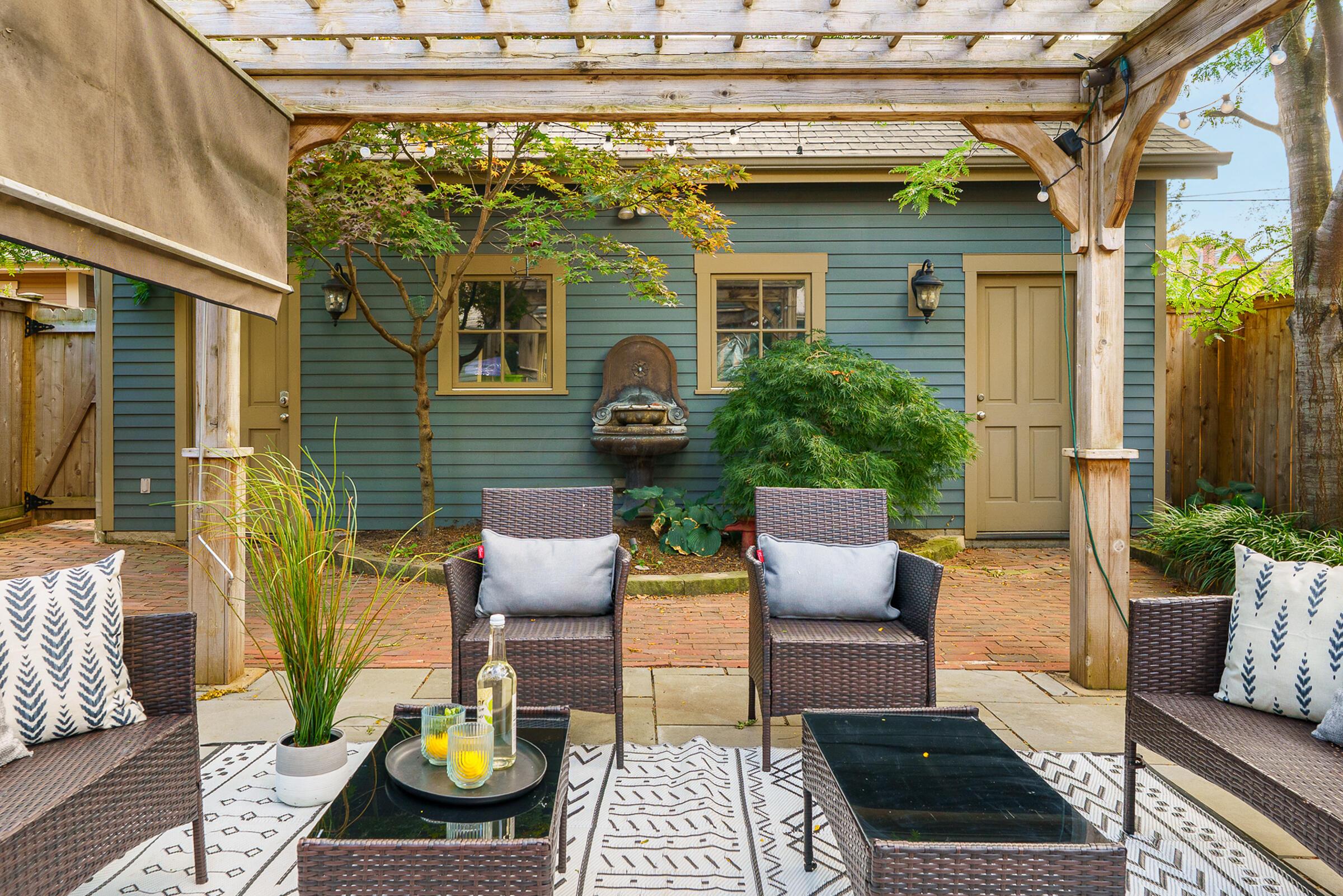 243 E Whittier Street