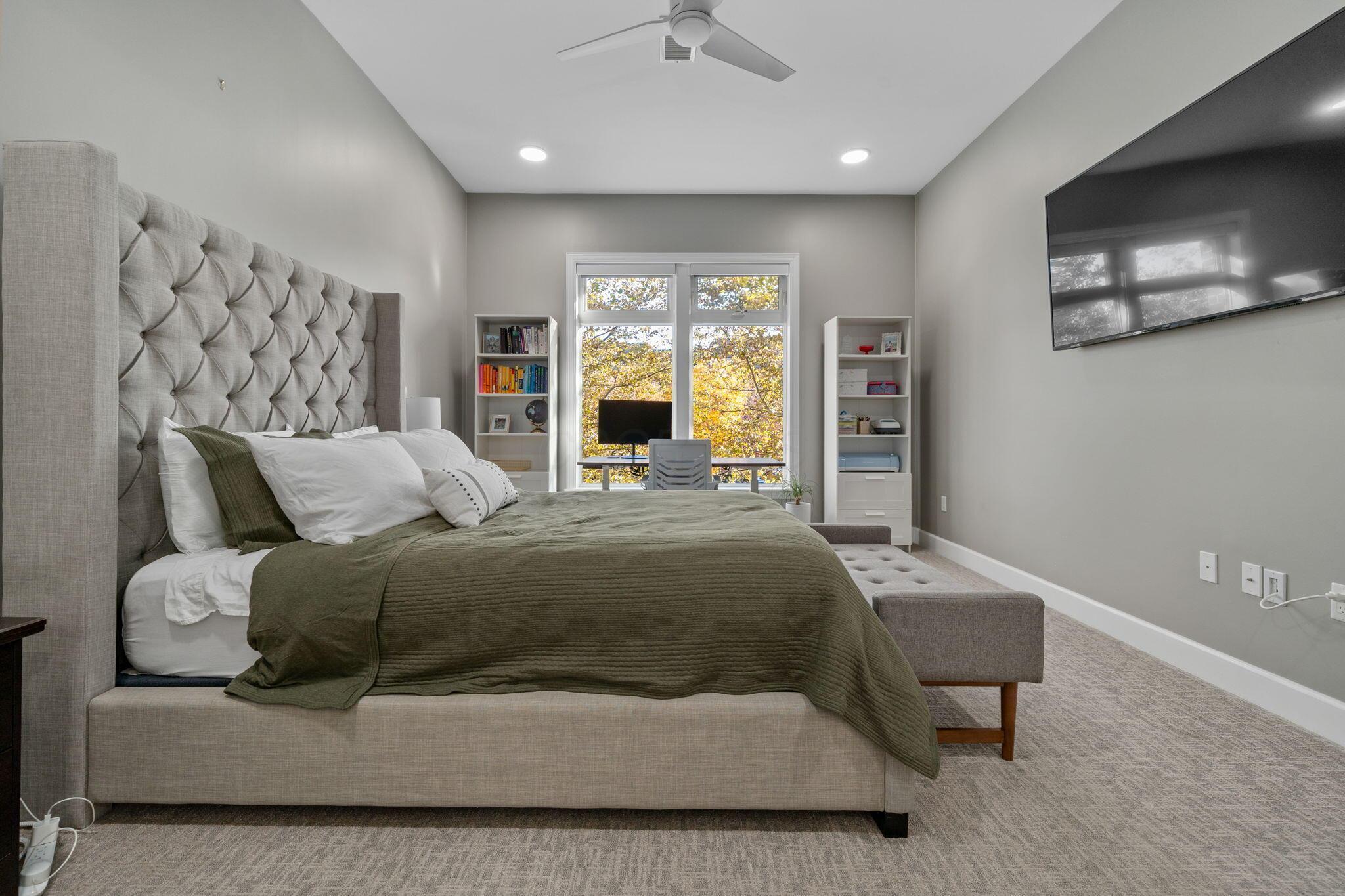 828 Bobcat Avenue, 203