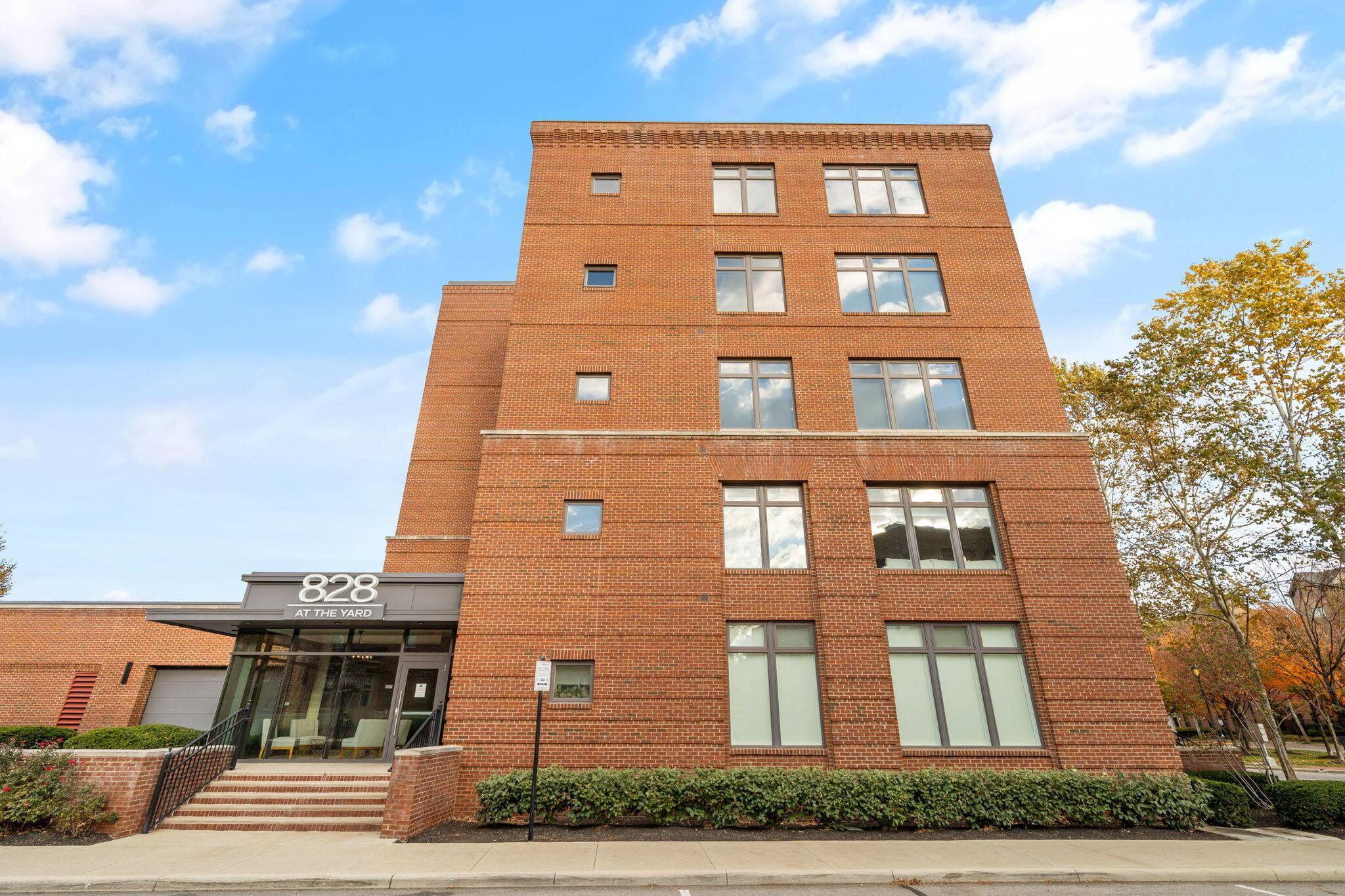 828 Bobcat Avenue, 203