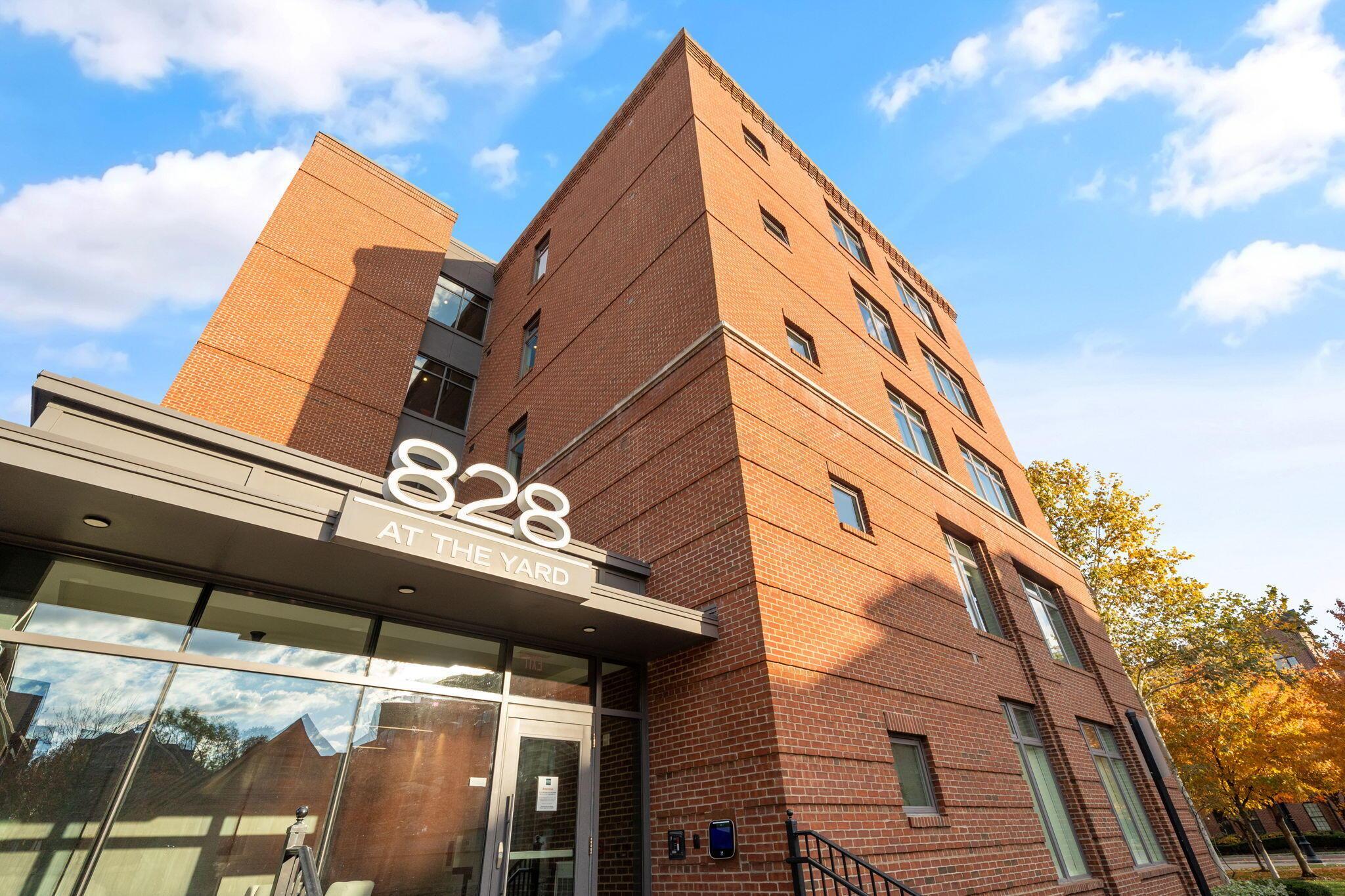 828 Bobcat Avenue, 203