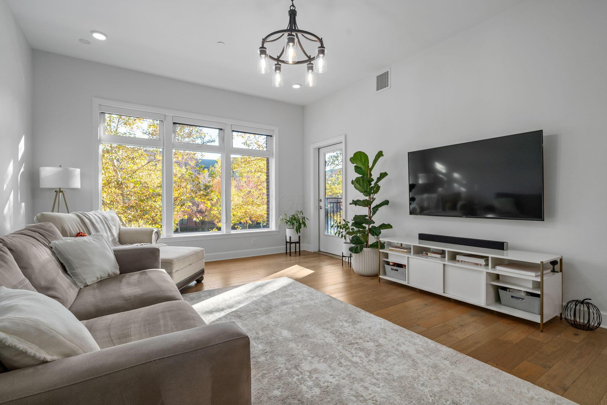 828 Bobcat Avenue, 203