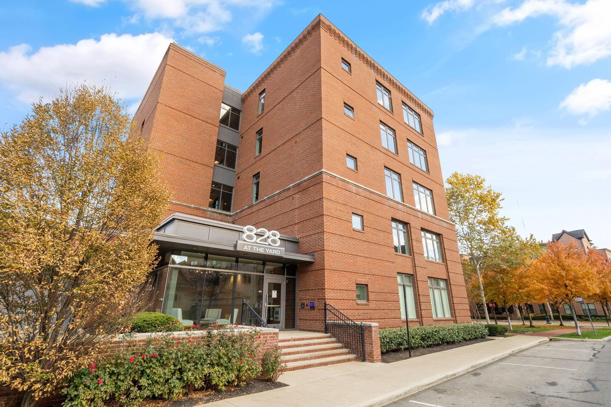 828 Bobcat Avenue, 203