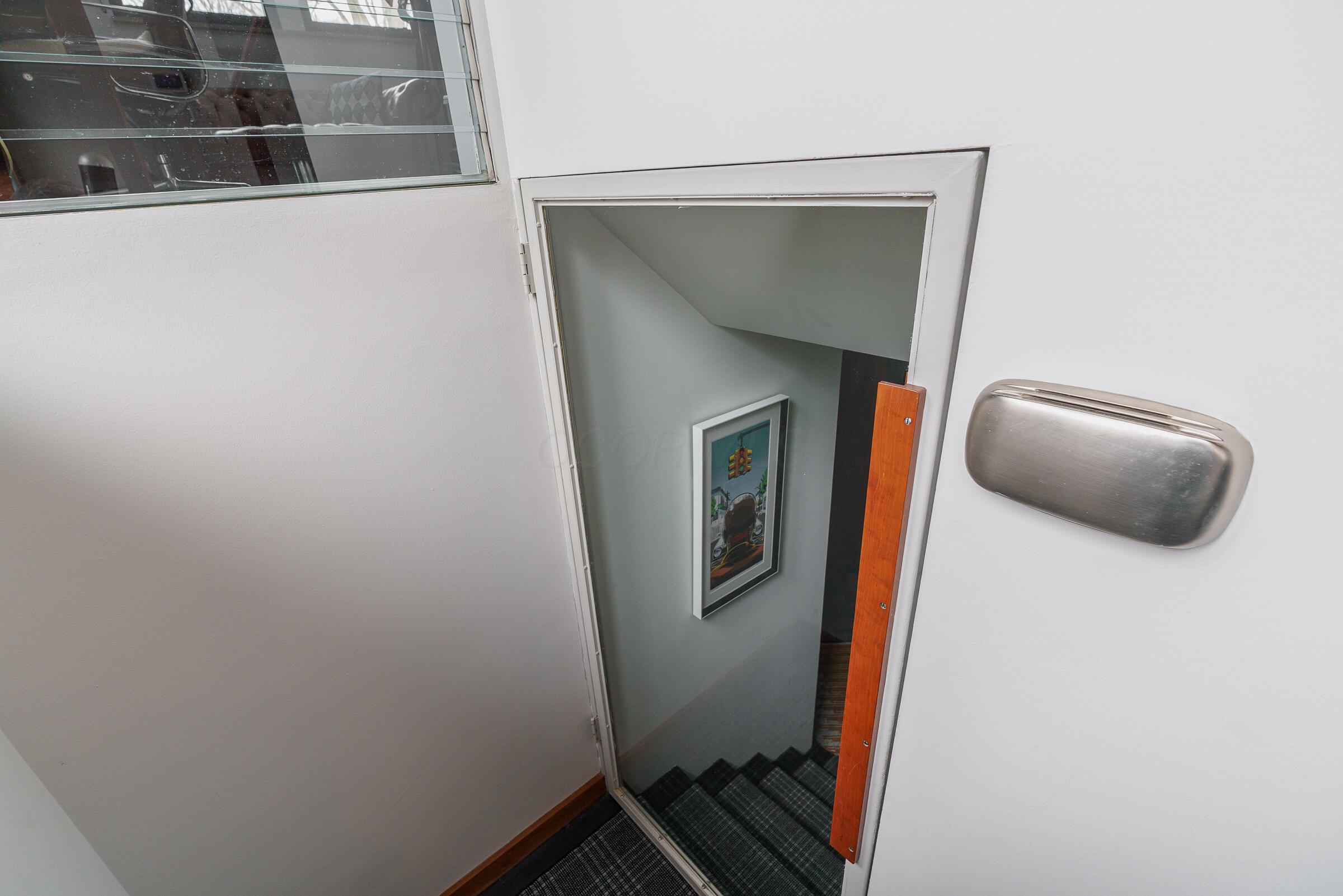 2837 Canterbury Lane