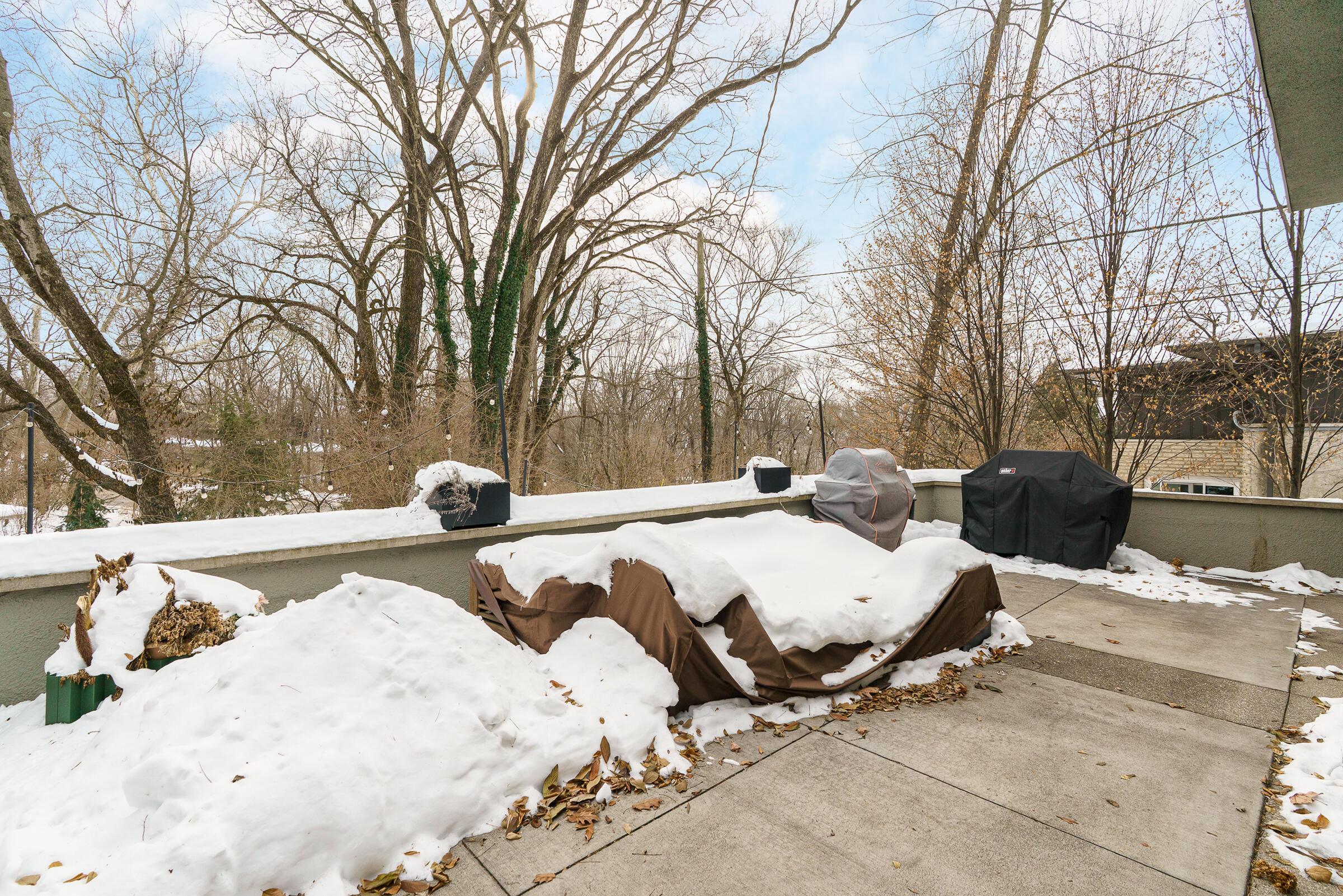 2837 Canterbury Lane