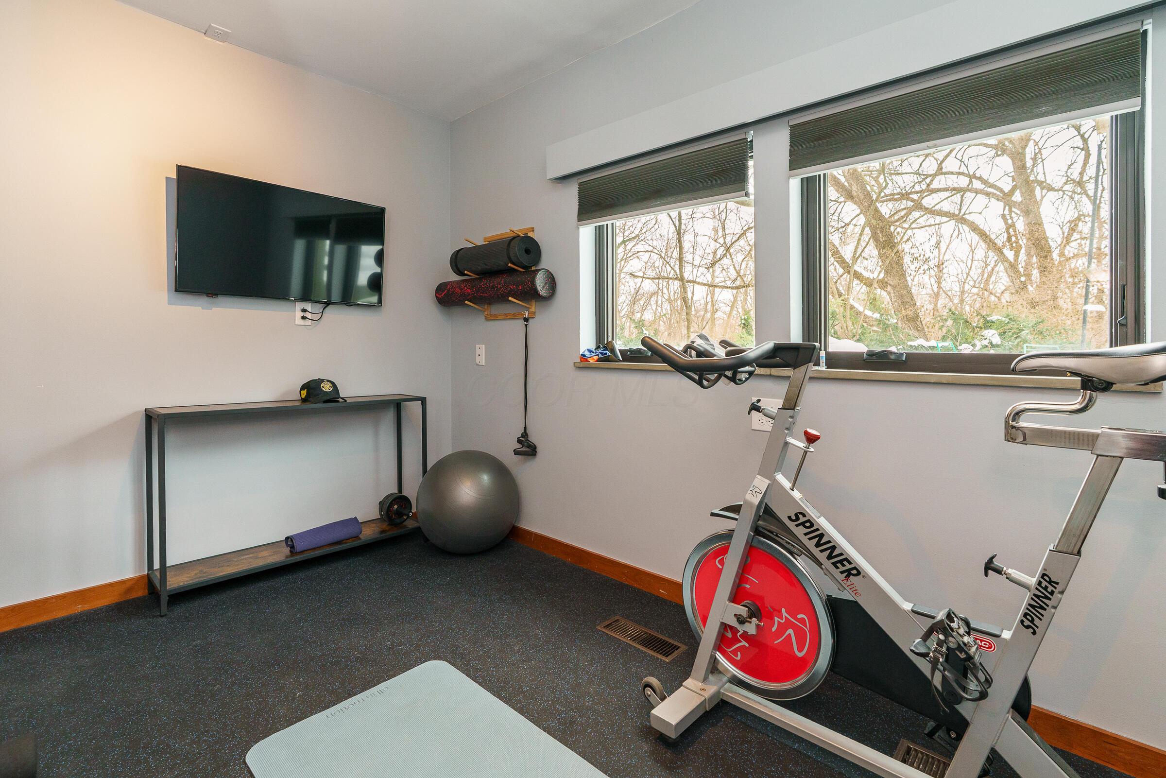 2837 Canterbury Lane