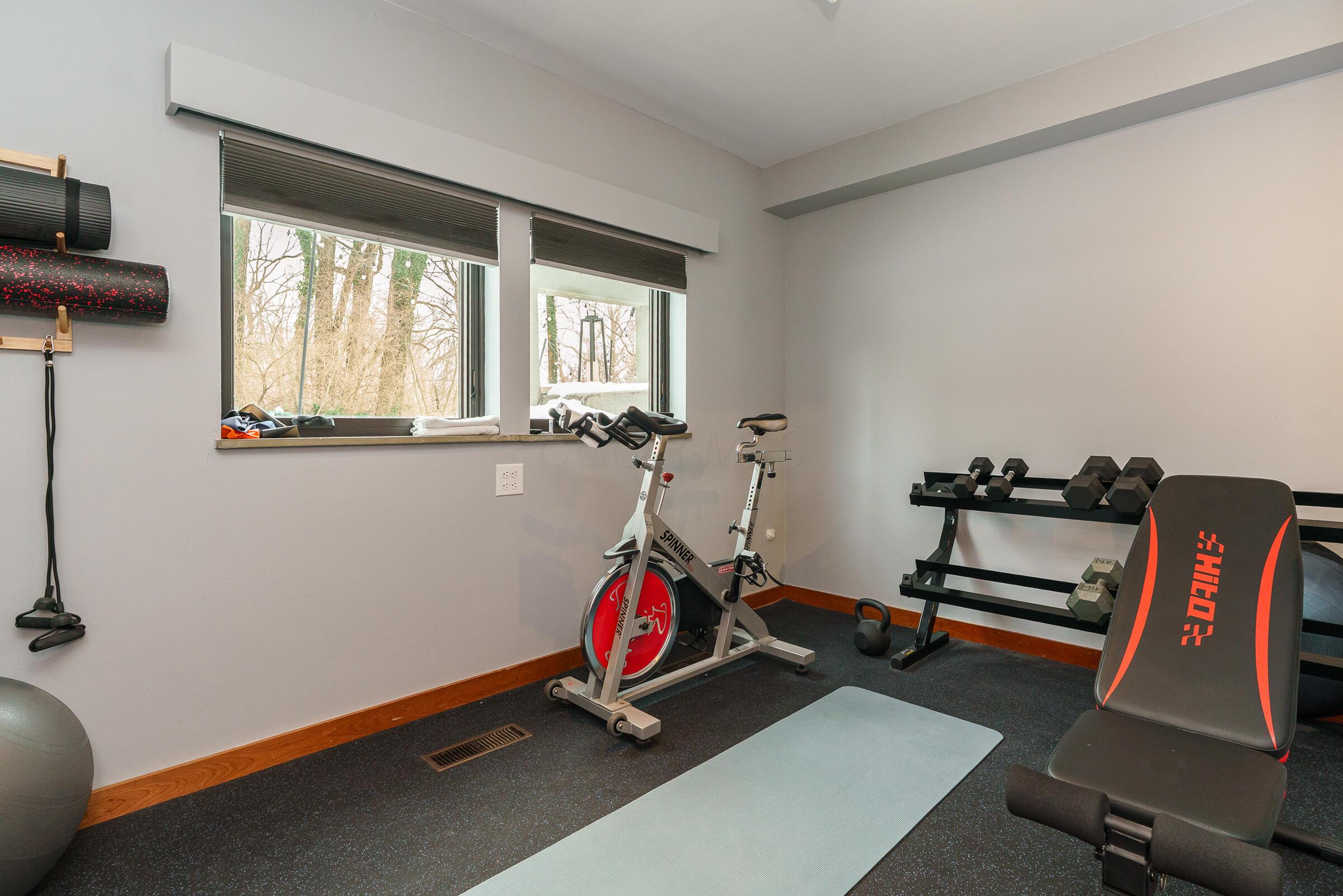 2837 Canterbury Lane