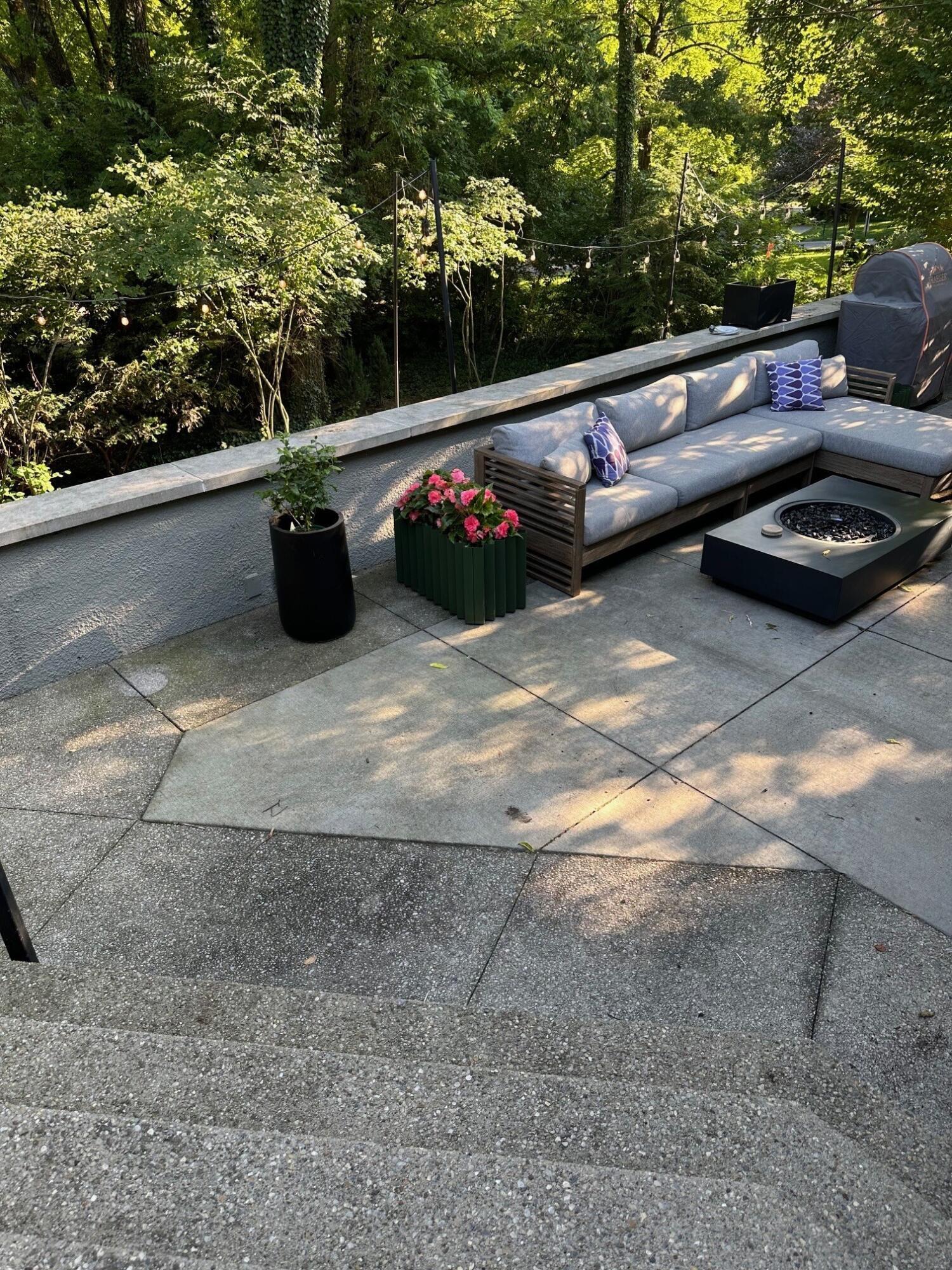 2837 Canterbury Lane