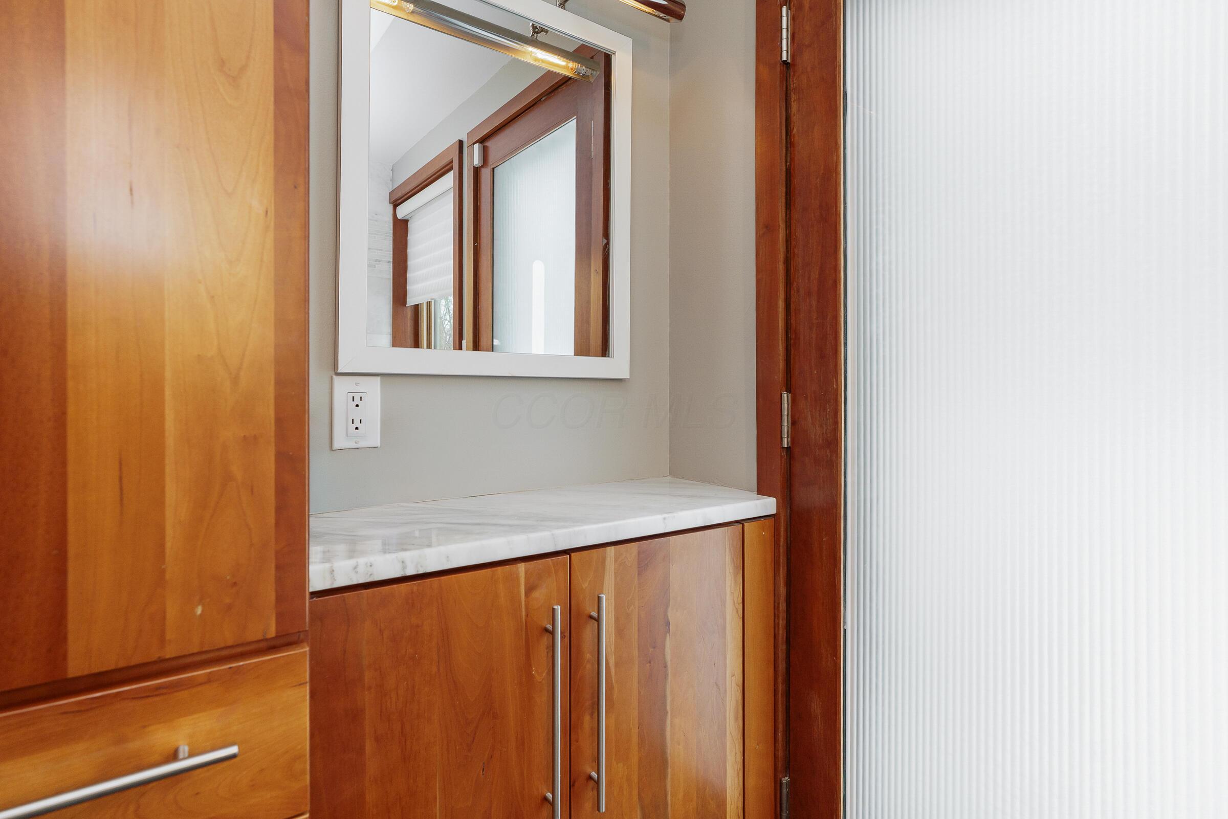 2837 Canterbury Lane