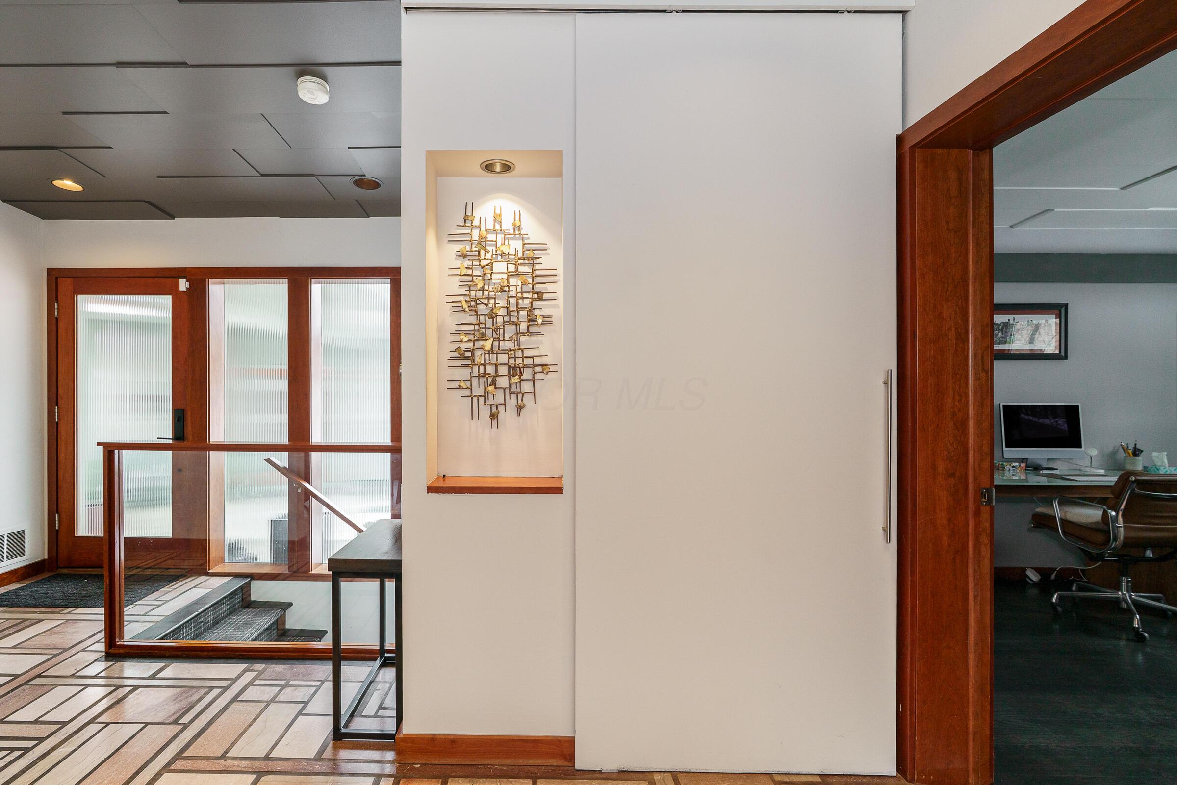 2837 Canterbury Lane