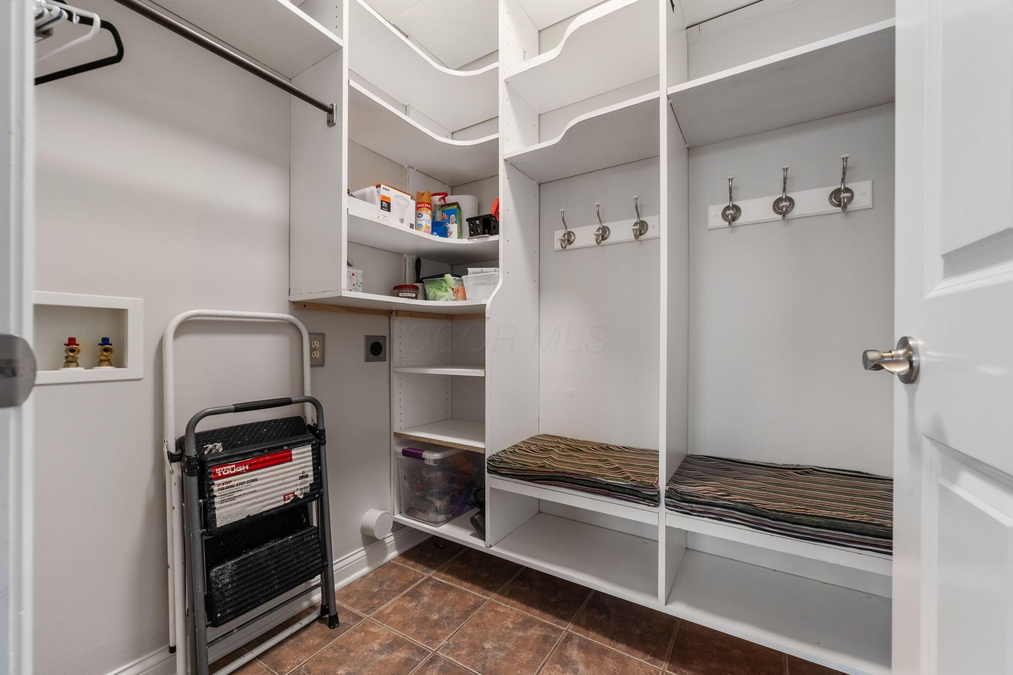 6573 Spinnaker Drive