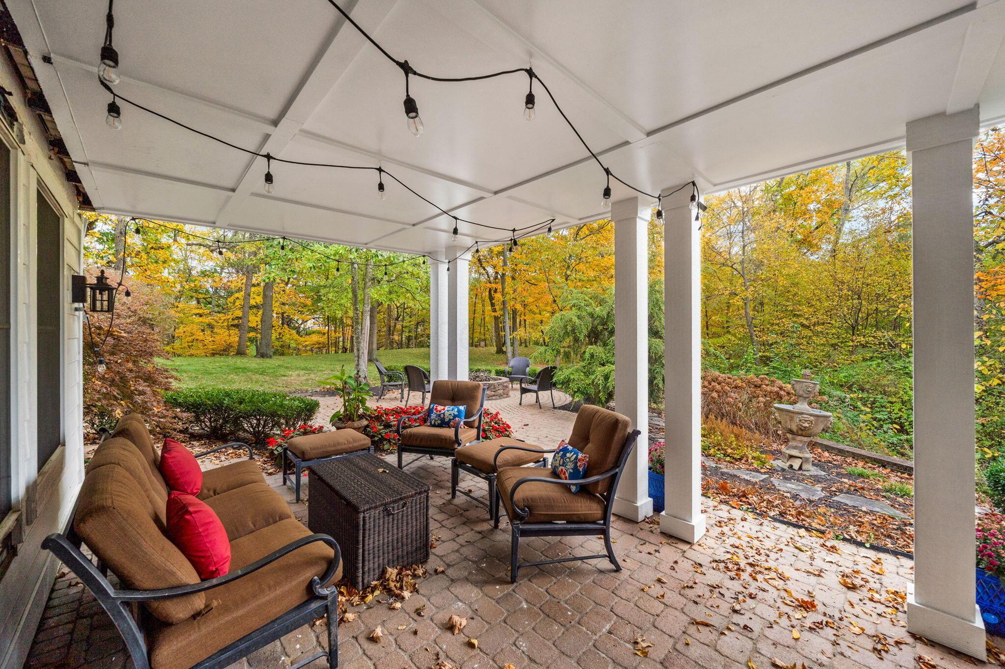 6573 Spinnaker Drive