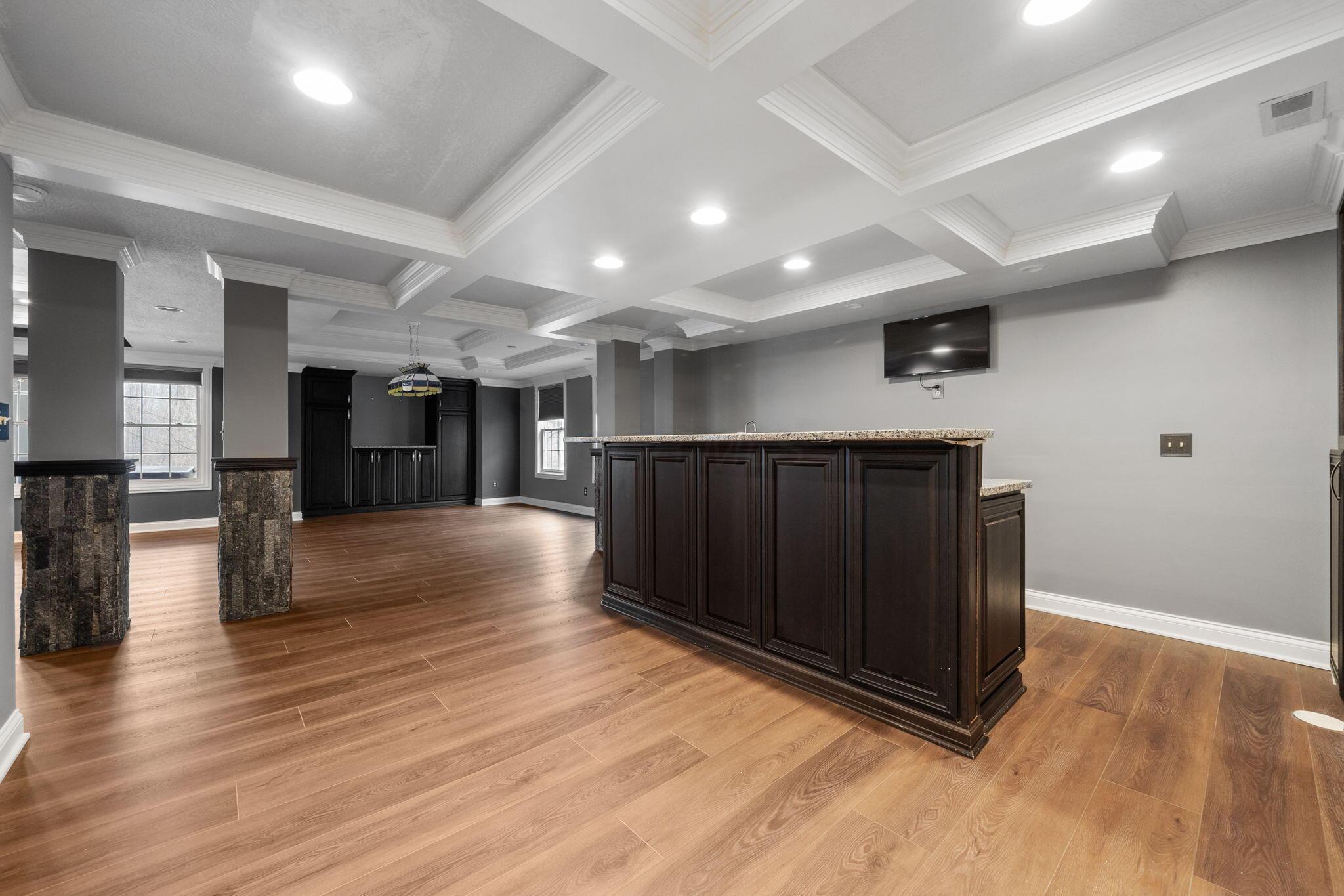 6573 Spinnaker Drive