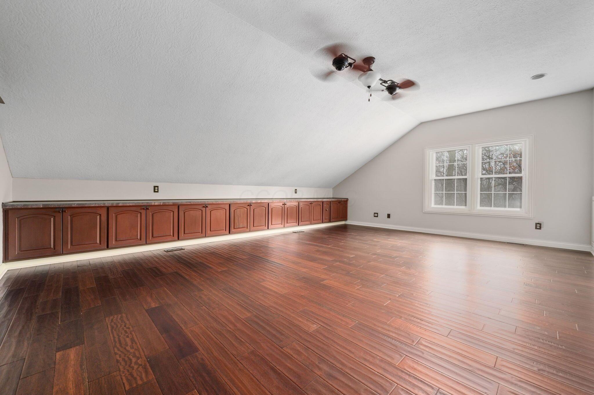 6573 Spinnaker Drive