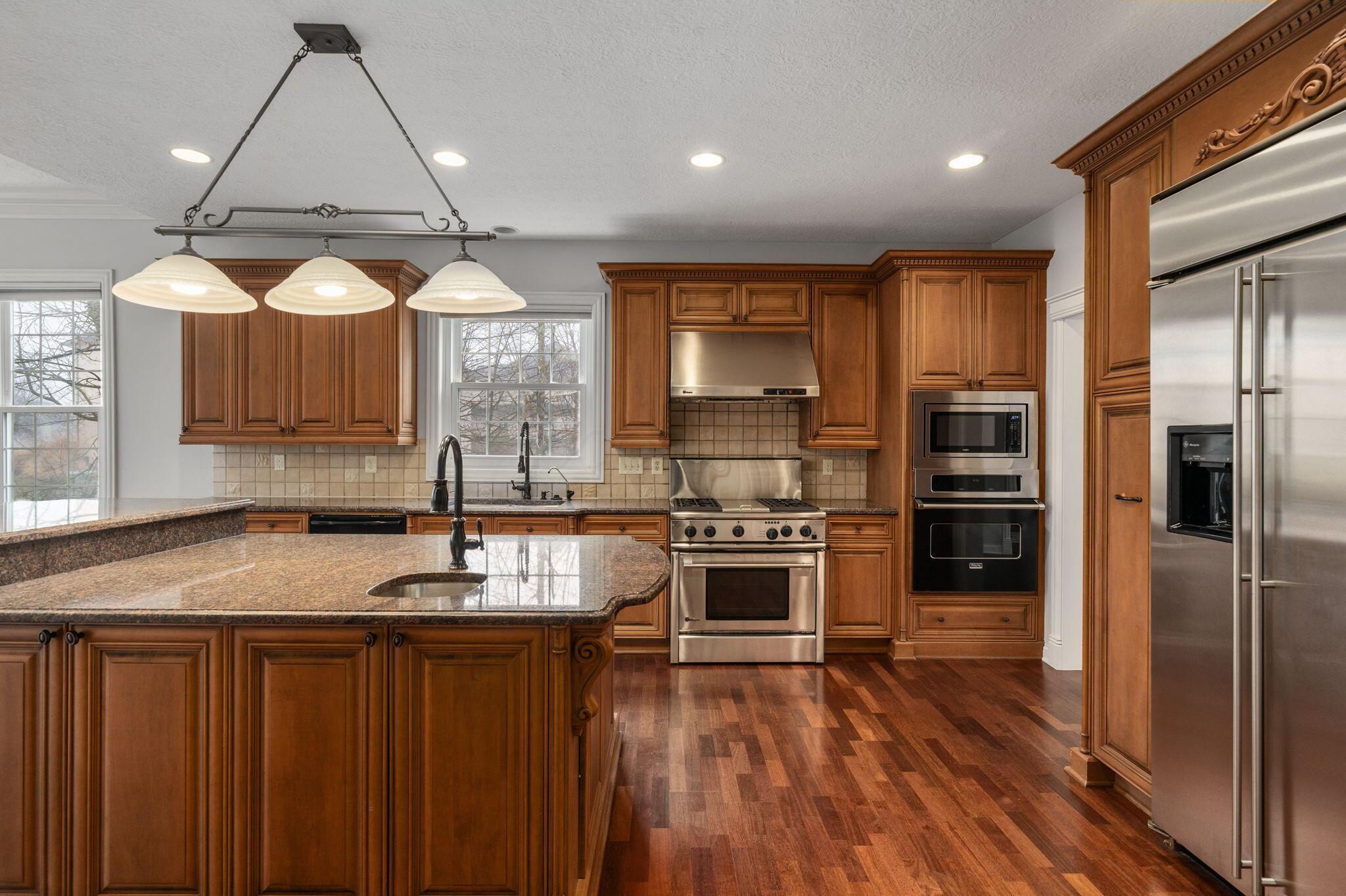 6573 Spinnaker Drive