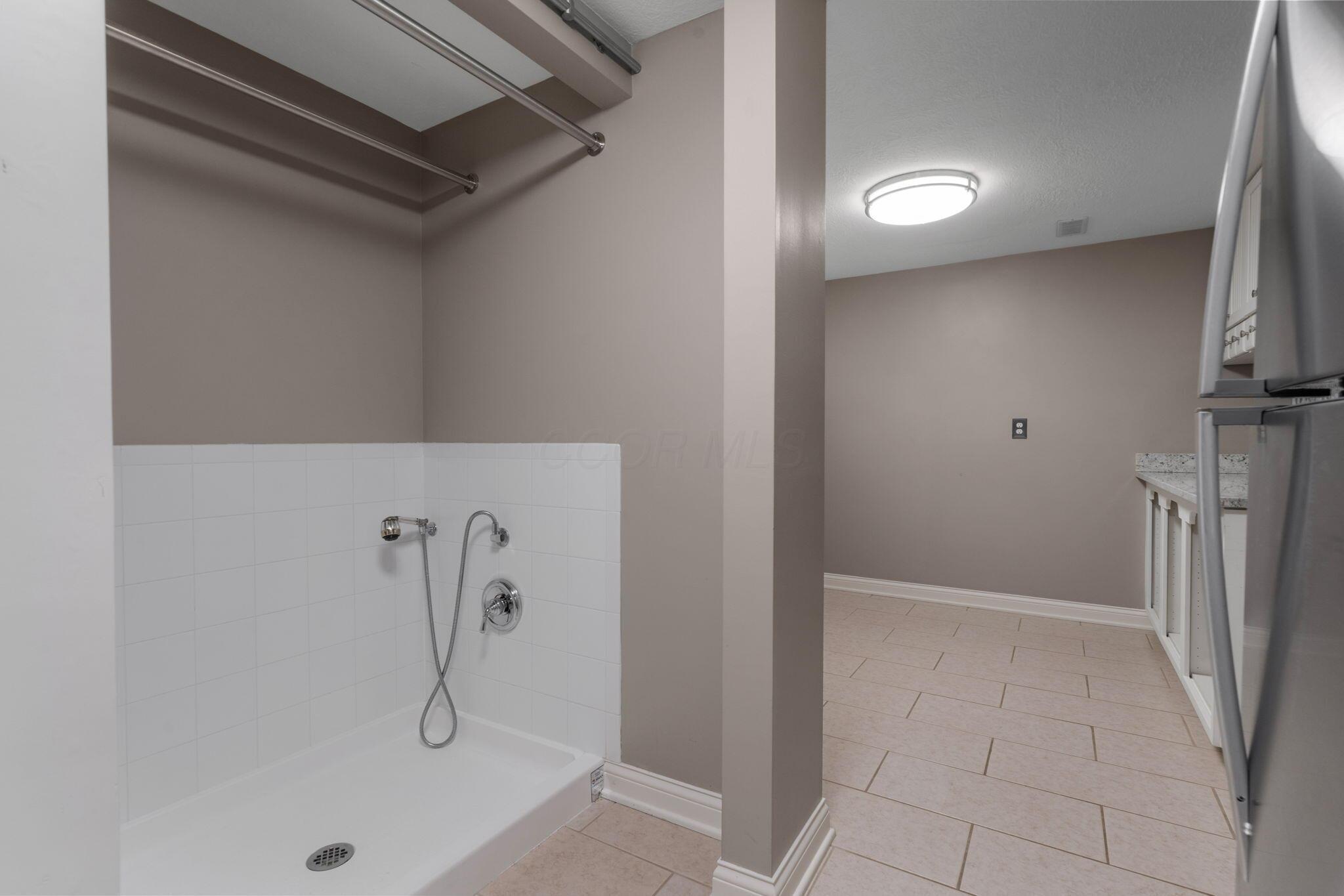 6573 Spinnaker Drive