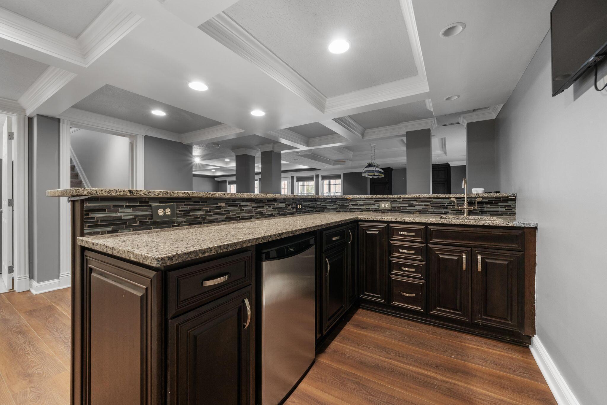 6573 Spinnaker Drive